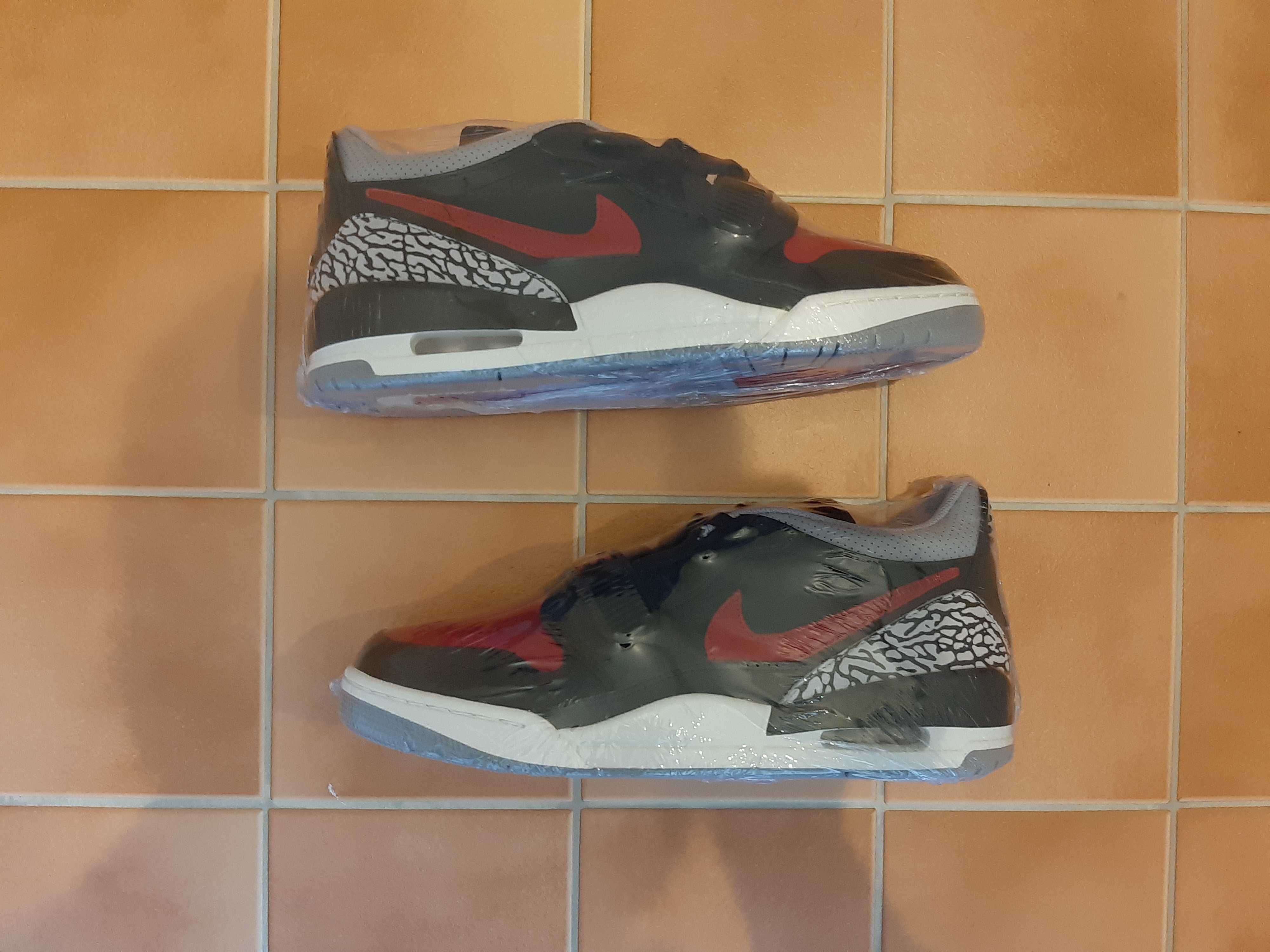 NIKE AIR JORDAN LEGACY 312 LOW BLACK/UNIVERSITY RED