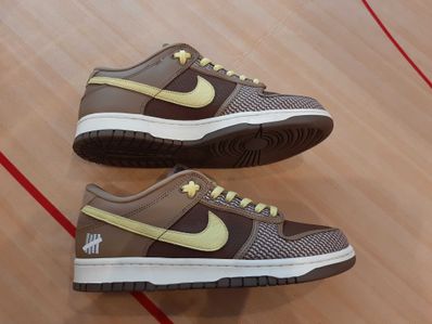 UNDEFEATED × Nike Dunk Low SP "Canteen/Lemon Frost/Palomino"