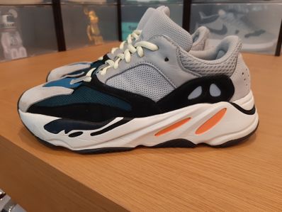 adidas YEEZY Boost 700 "Wave Runner"