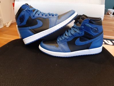 Nike Air Jordan 1 Retro High OG "Dark Marina Blue"