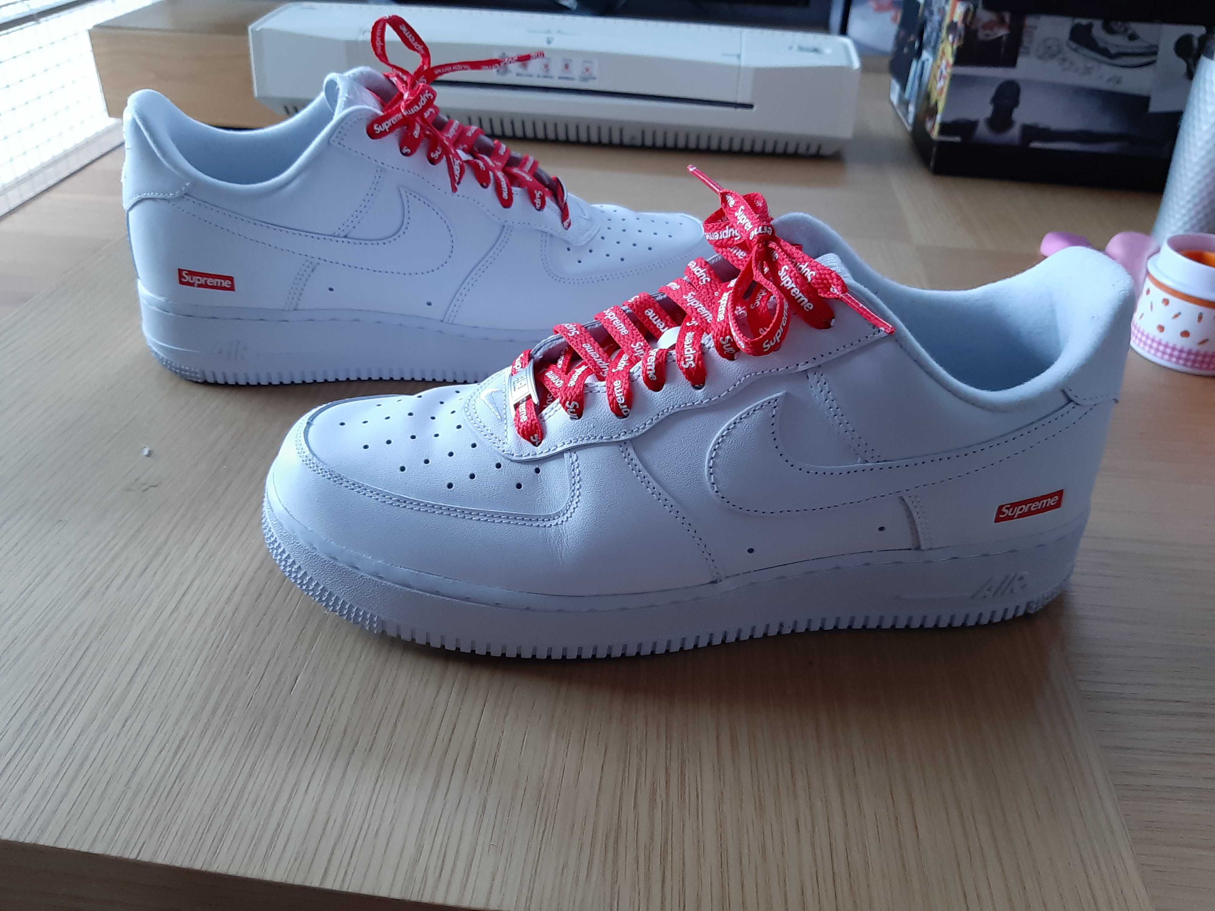 Supreme × Nike Air Force 1 Low "White"