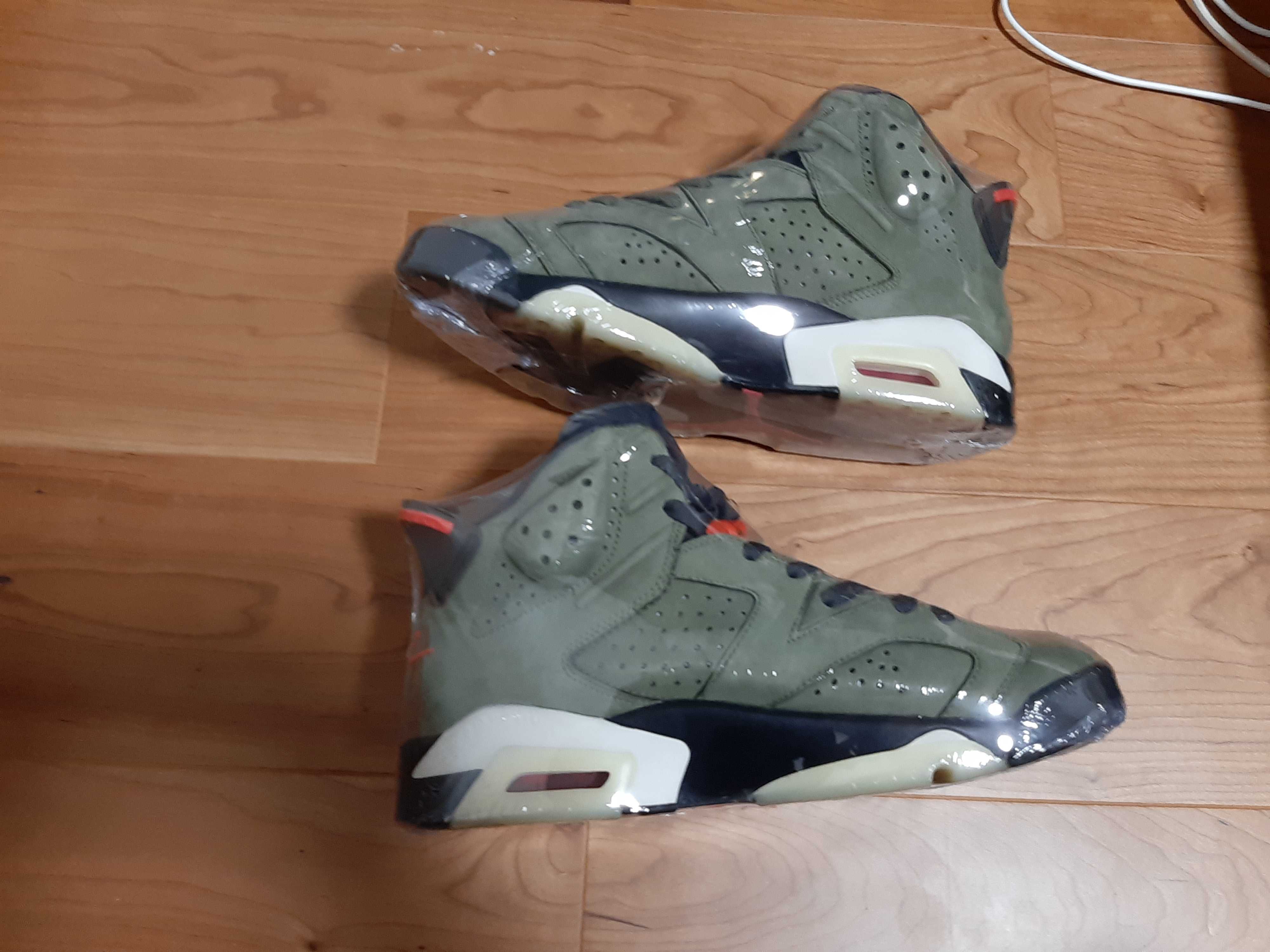Travis Scott × Nike Air Jordan 6 Retro "Medium Olive"