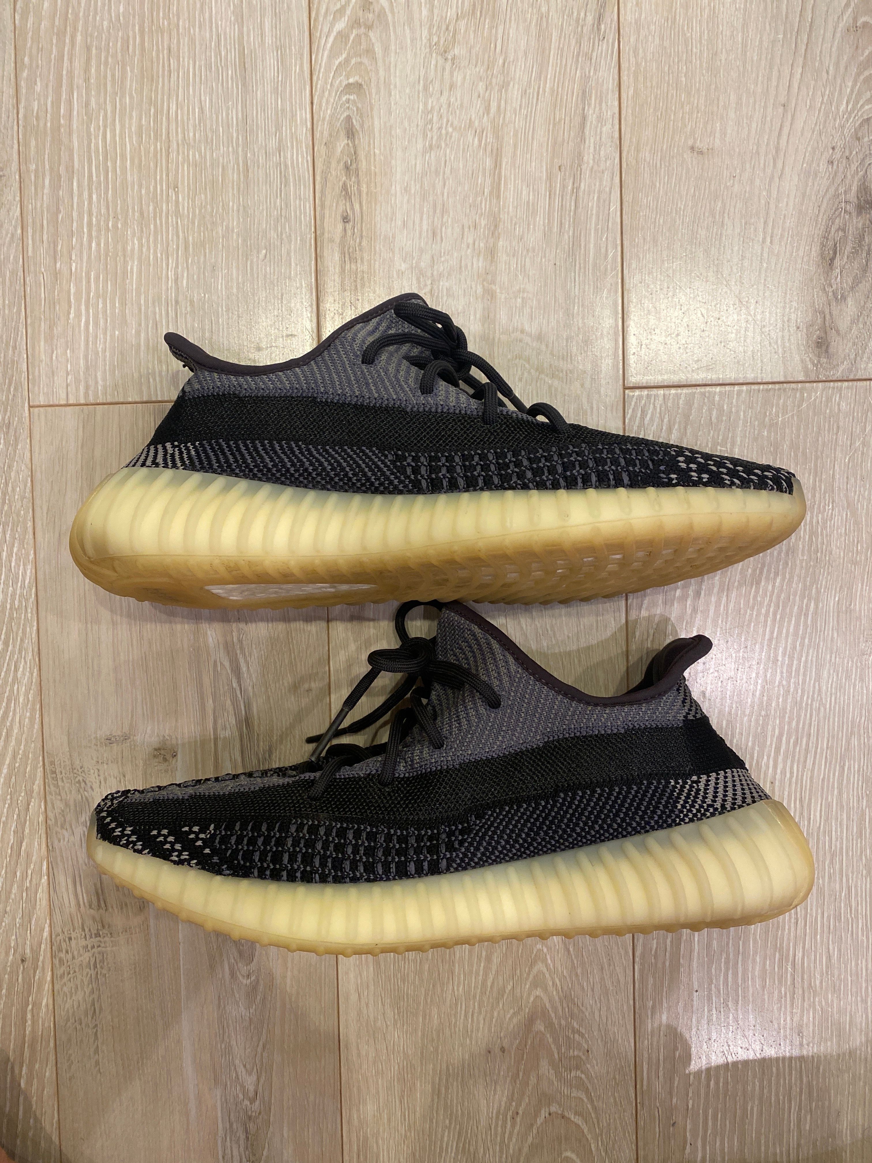 adidas YEEZY Boost 350V2 "Carbon"