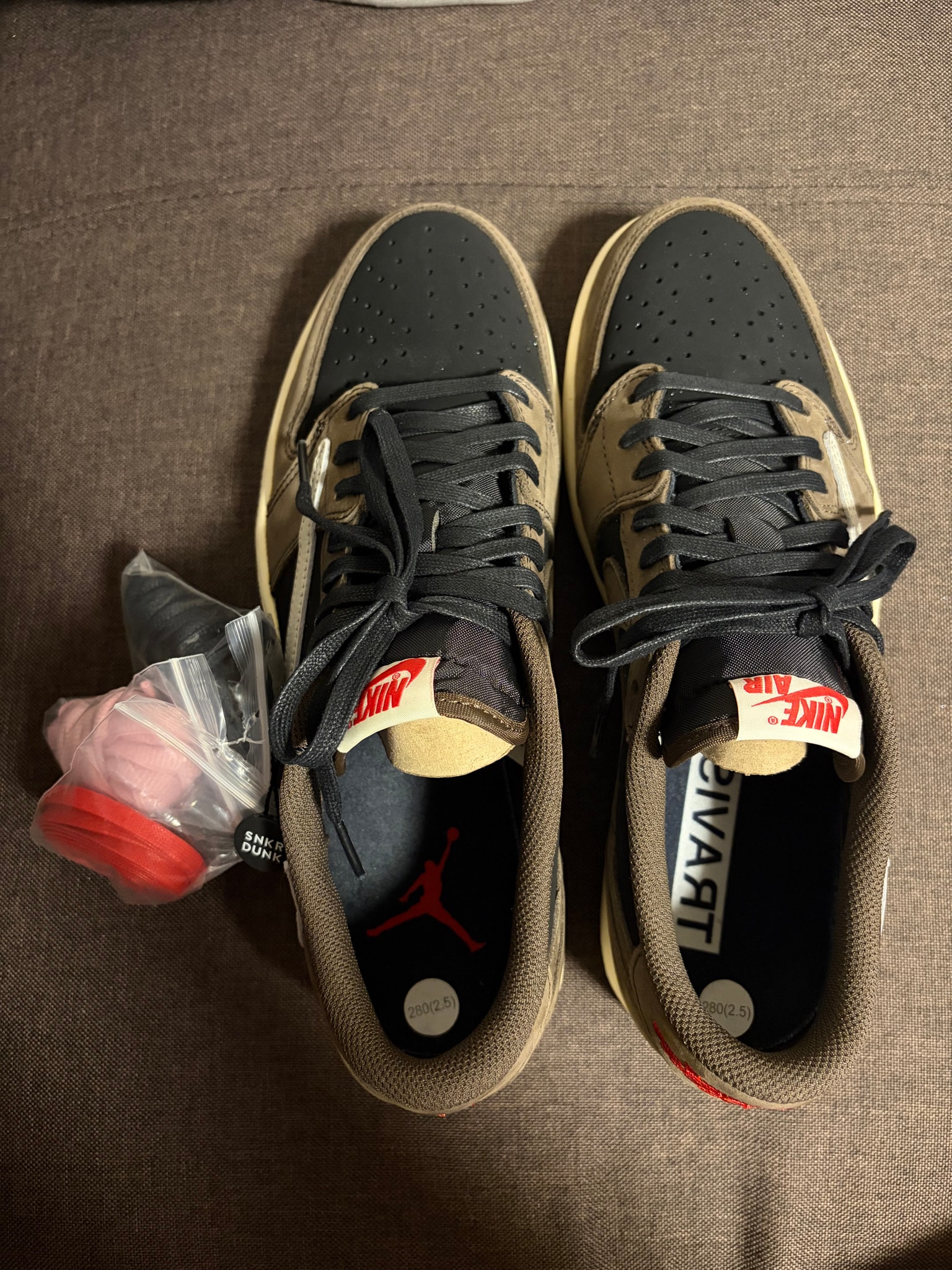 Travis Scott × Nike Air Jordan 1 Low OG SP-T  "Black/Dark Mocha"