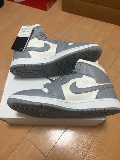 Nike WMNS Air Jordan 1 Mid