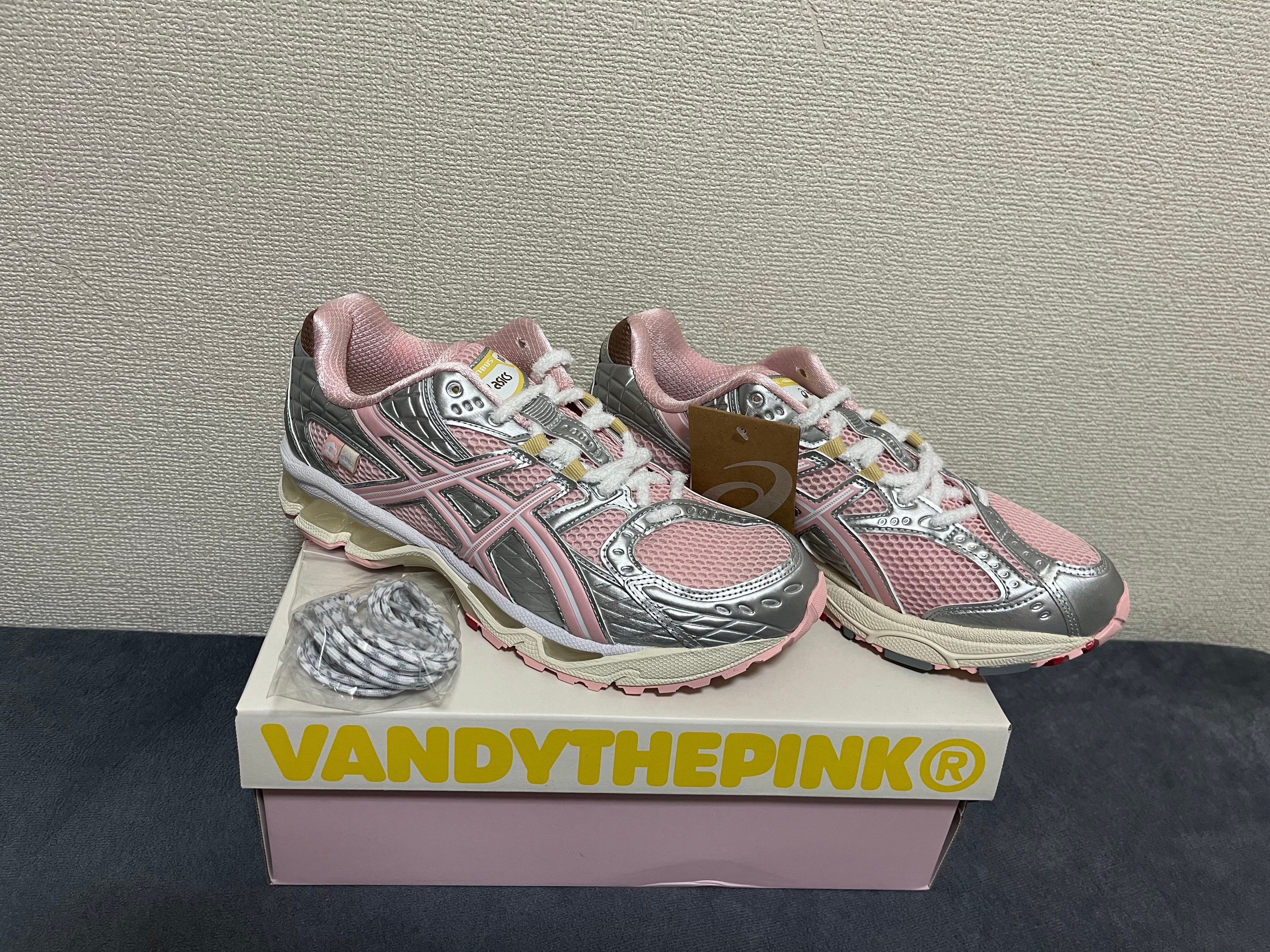 VANDY THE PINK × atmos × Asics Gel-Nimbus 10.1 "Strawberry Cream"
