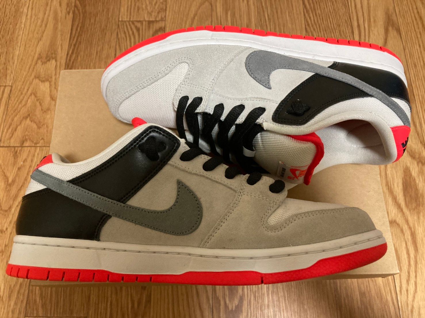 Nike SB Dunk Low "Infrared"