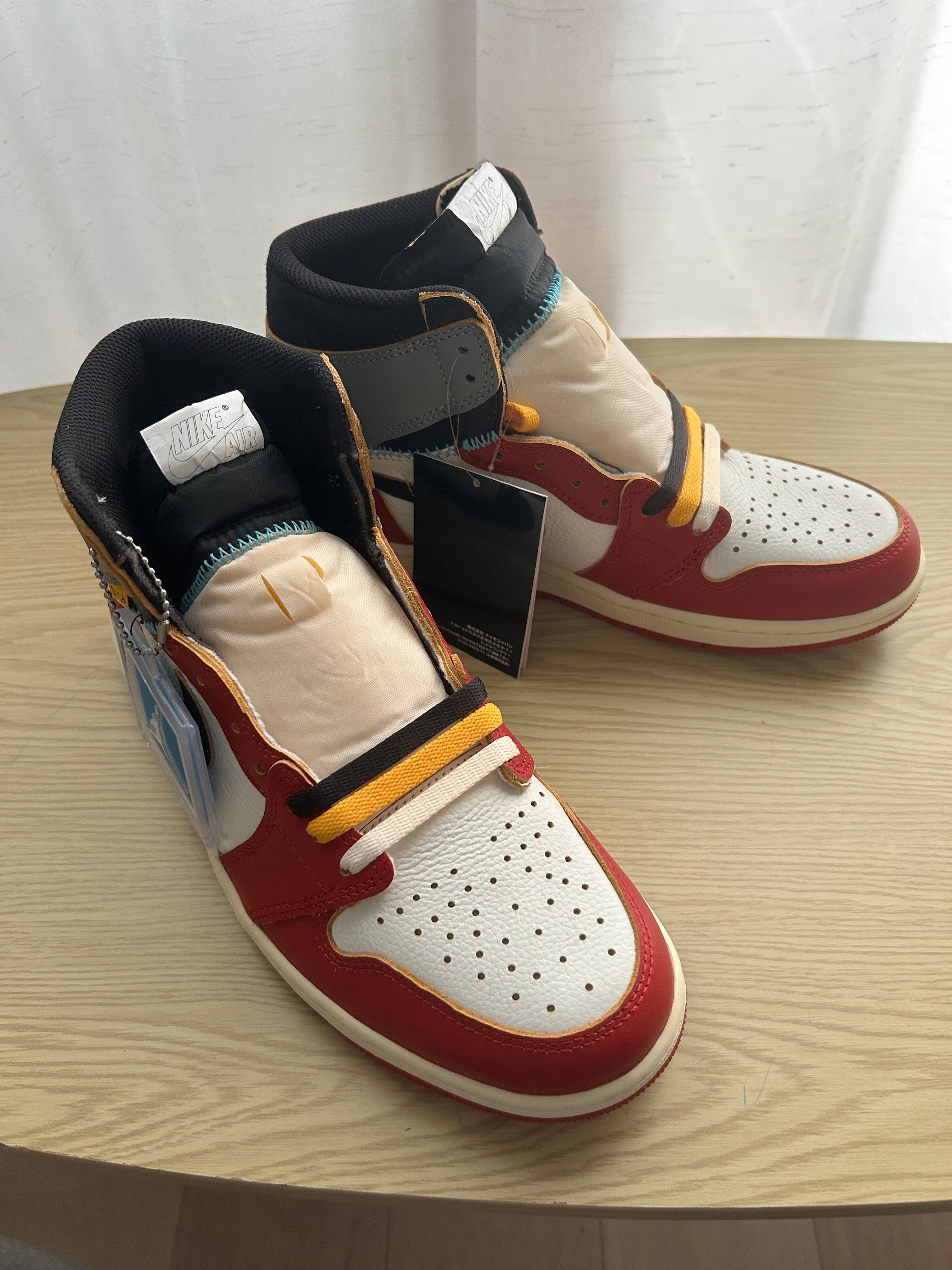 ユニオン × ナイキ エアジョーダン1 レトロ ハイ OG "シカゴ/シャドウ"