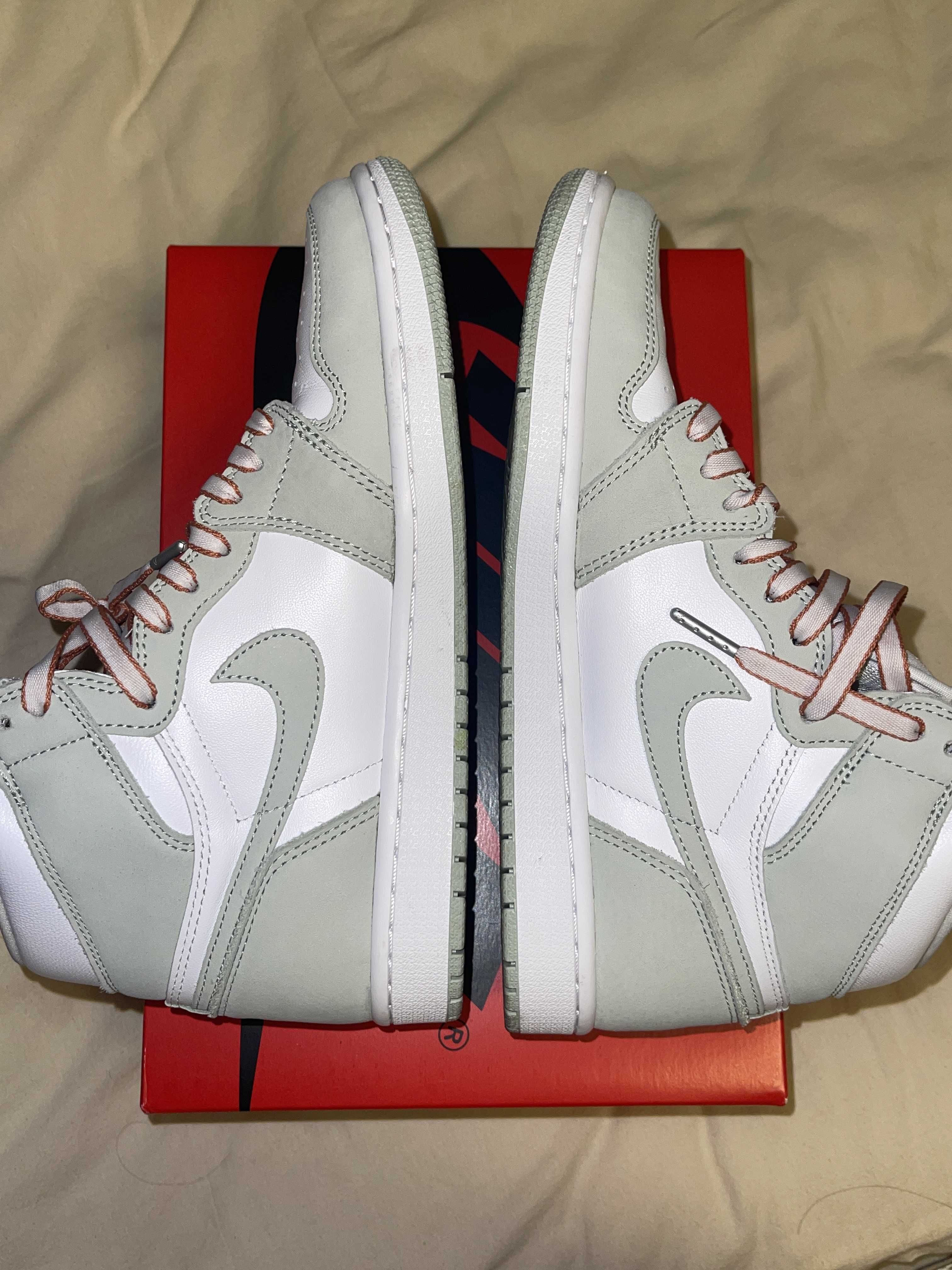 Nike Women's Air Jordan 1 High OG "Seafoam"