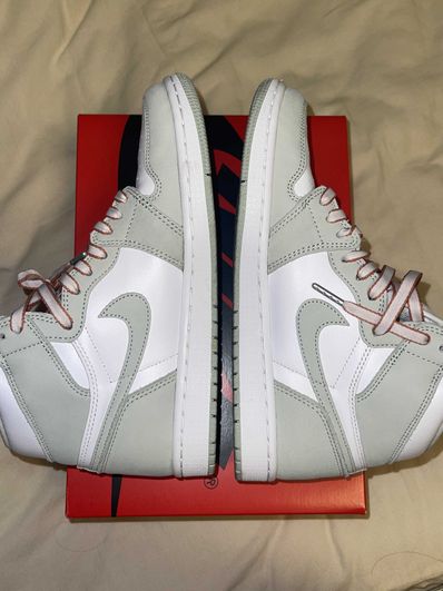 Nike Women's Air Jordan 1 High OG "Seafoam"