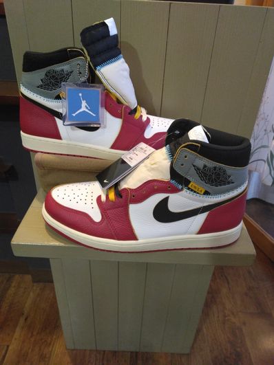 UNION × Nike Air Jordan 1 Retro High OG "Chicago/Shadow"