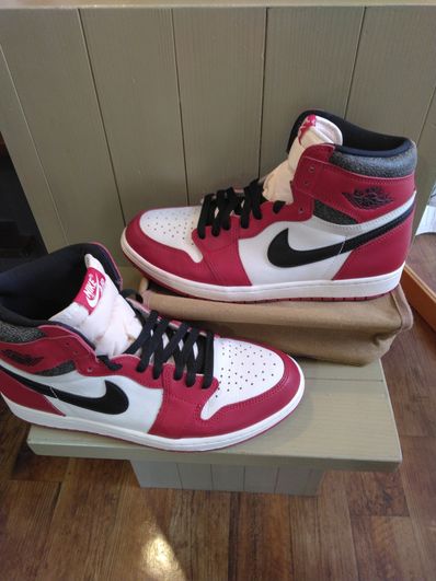 Nike Air Jordan 1 High OG "Lost & Found/Chicago"