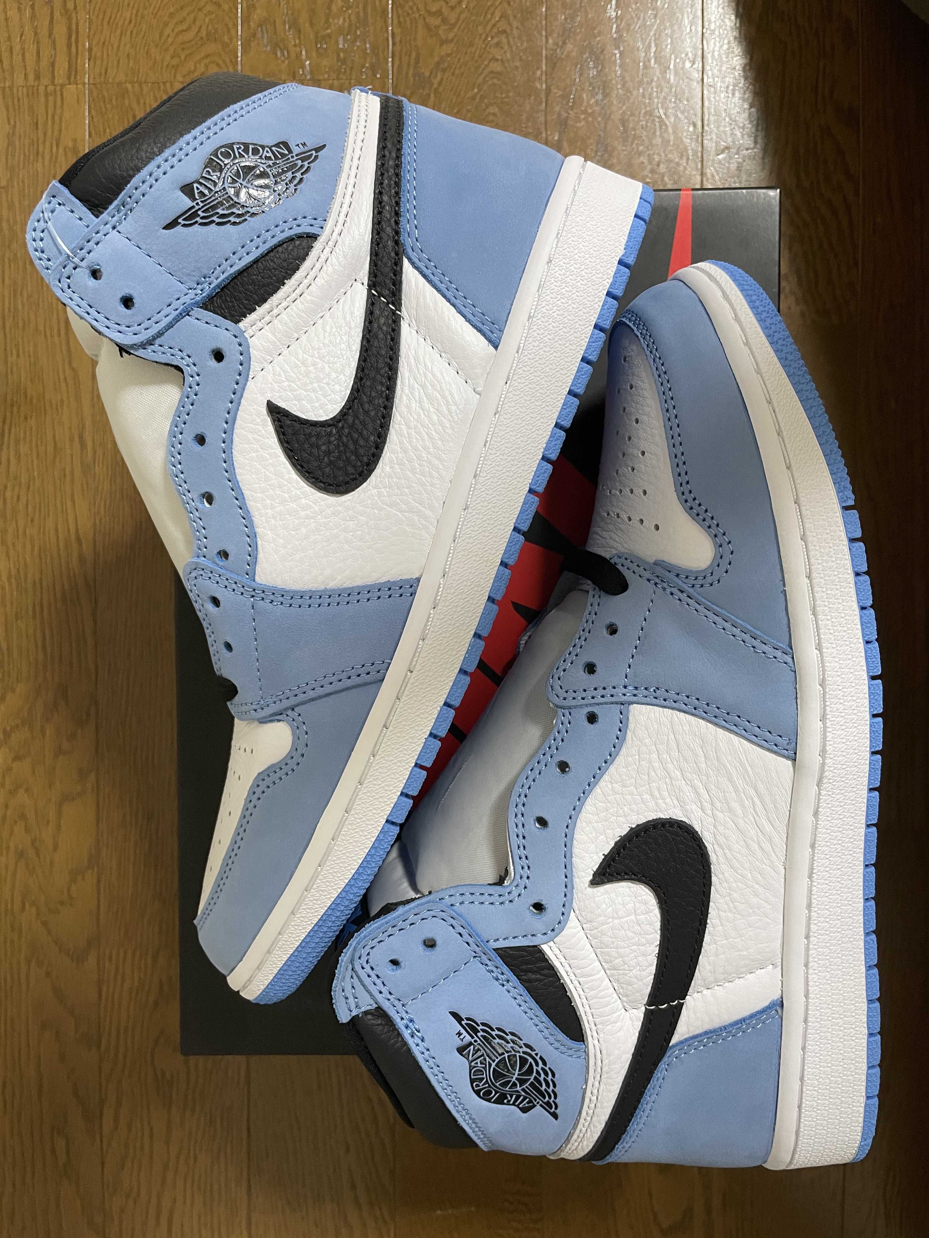 Nike Air Jordan 1 High OG "University Blue"