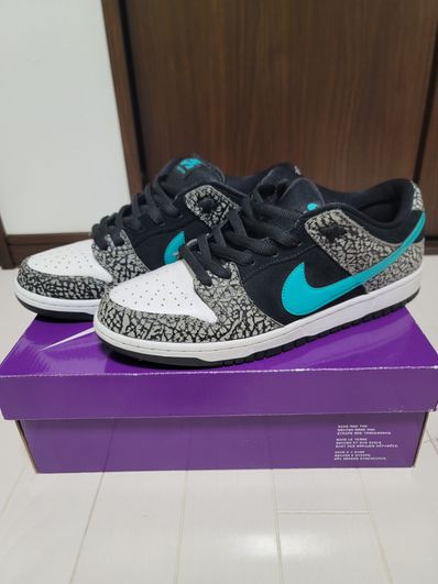 Nike SB Dunk Low "Elephant/Safari"