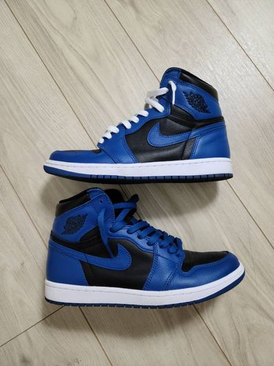 Nike Air Jordan 1 Retro High OG "Dark Marina Blue"
