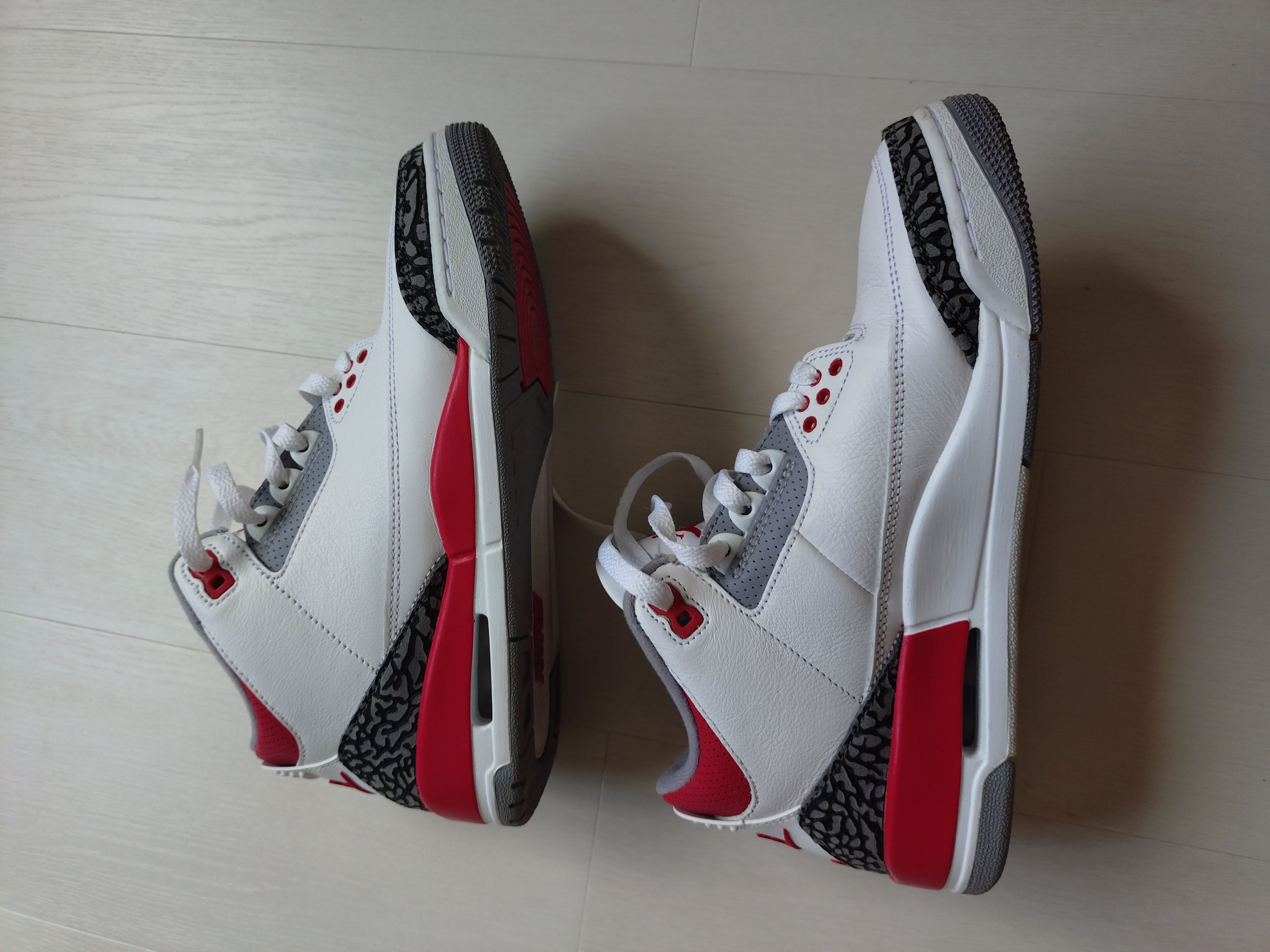 Nike Air Jordan 3 Retro OG "Fire Red" (2022)