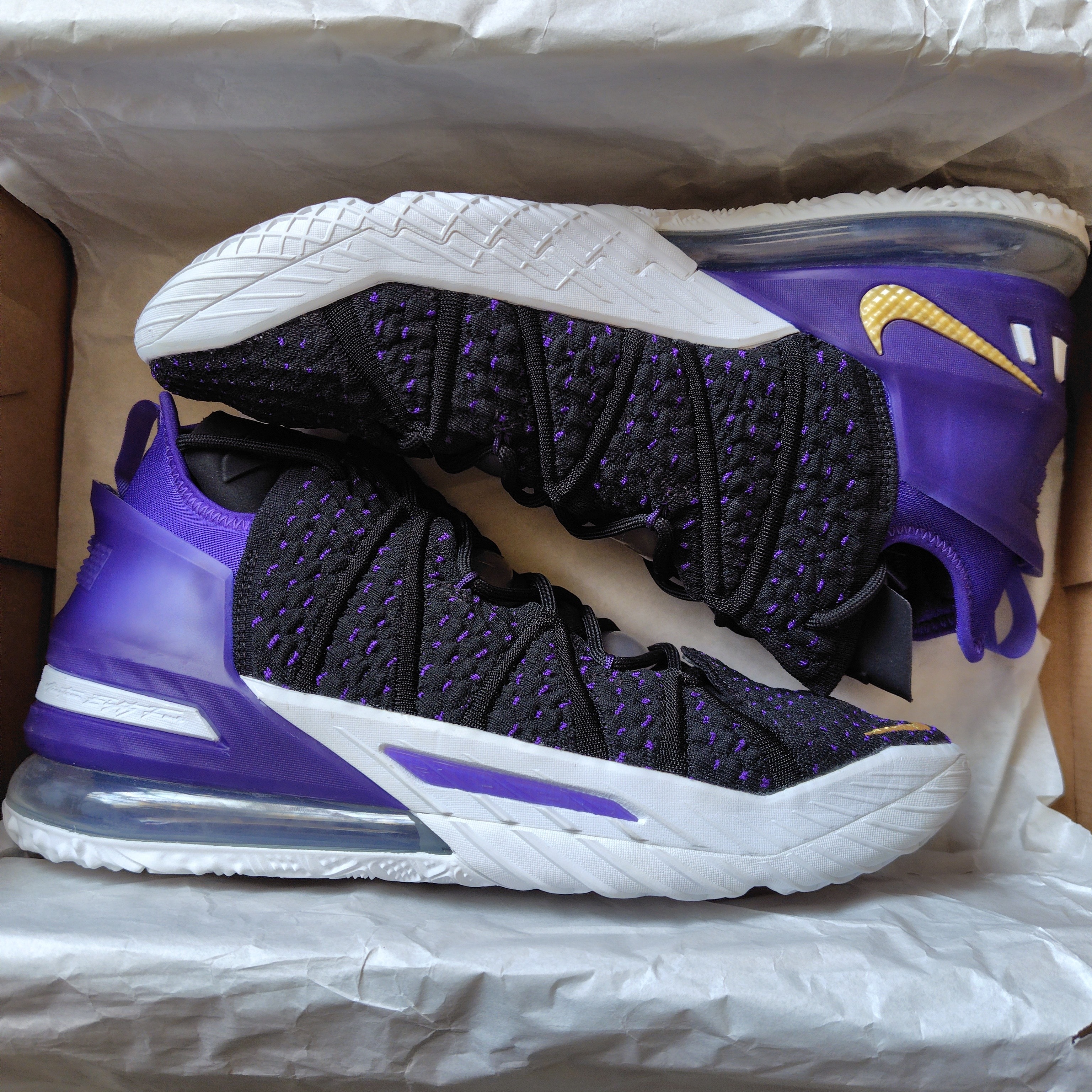 Nike LeBron 18 "Lakers"