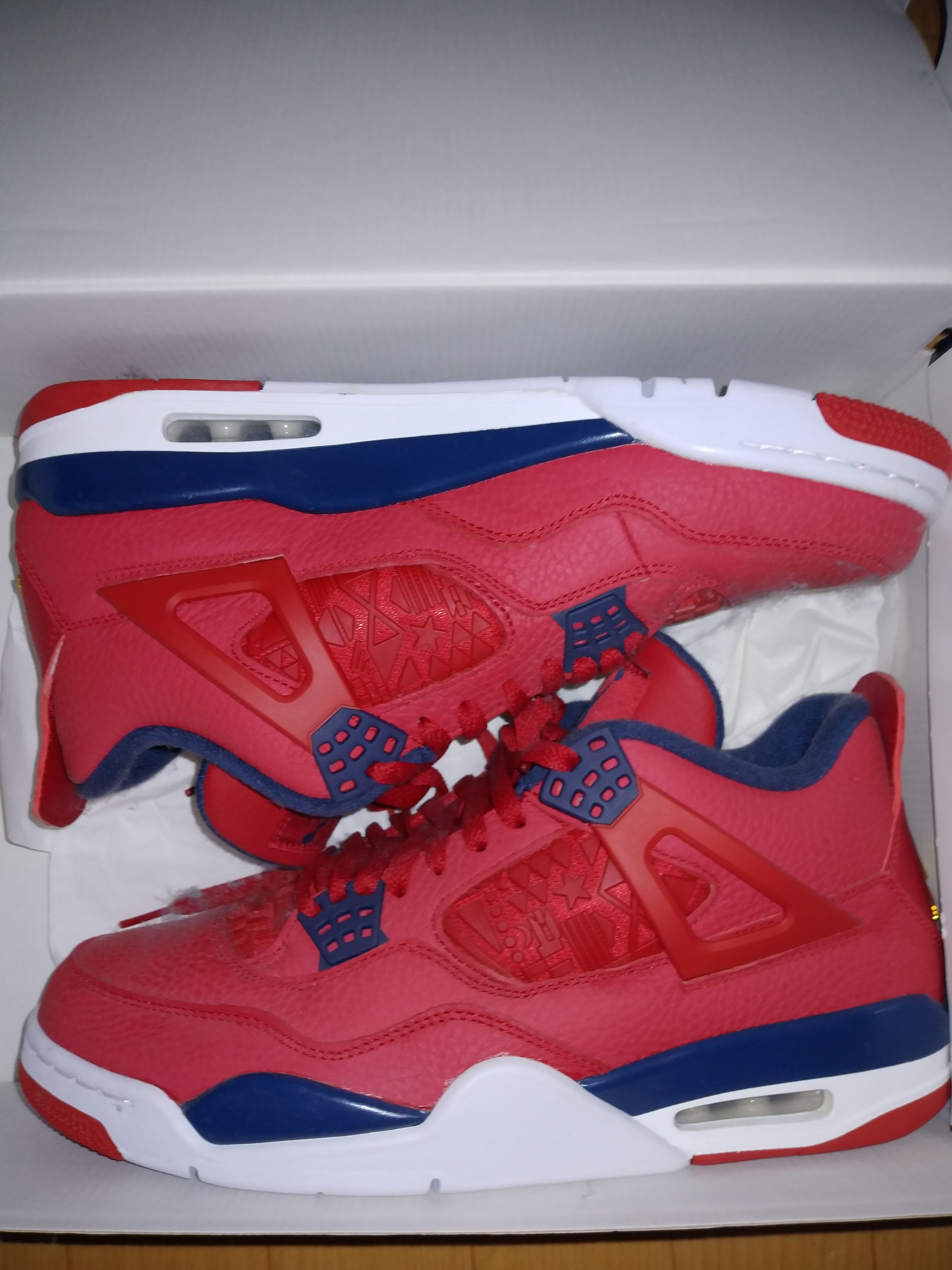 Nike Air Jordan 4 Retro SE "FIBA"