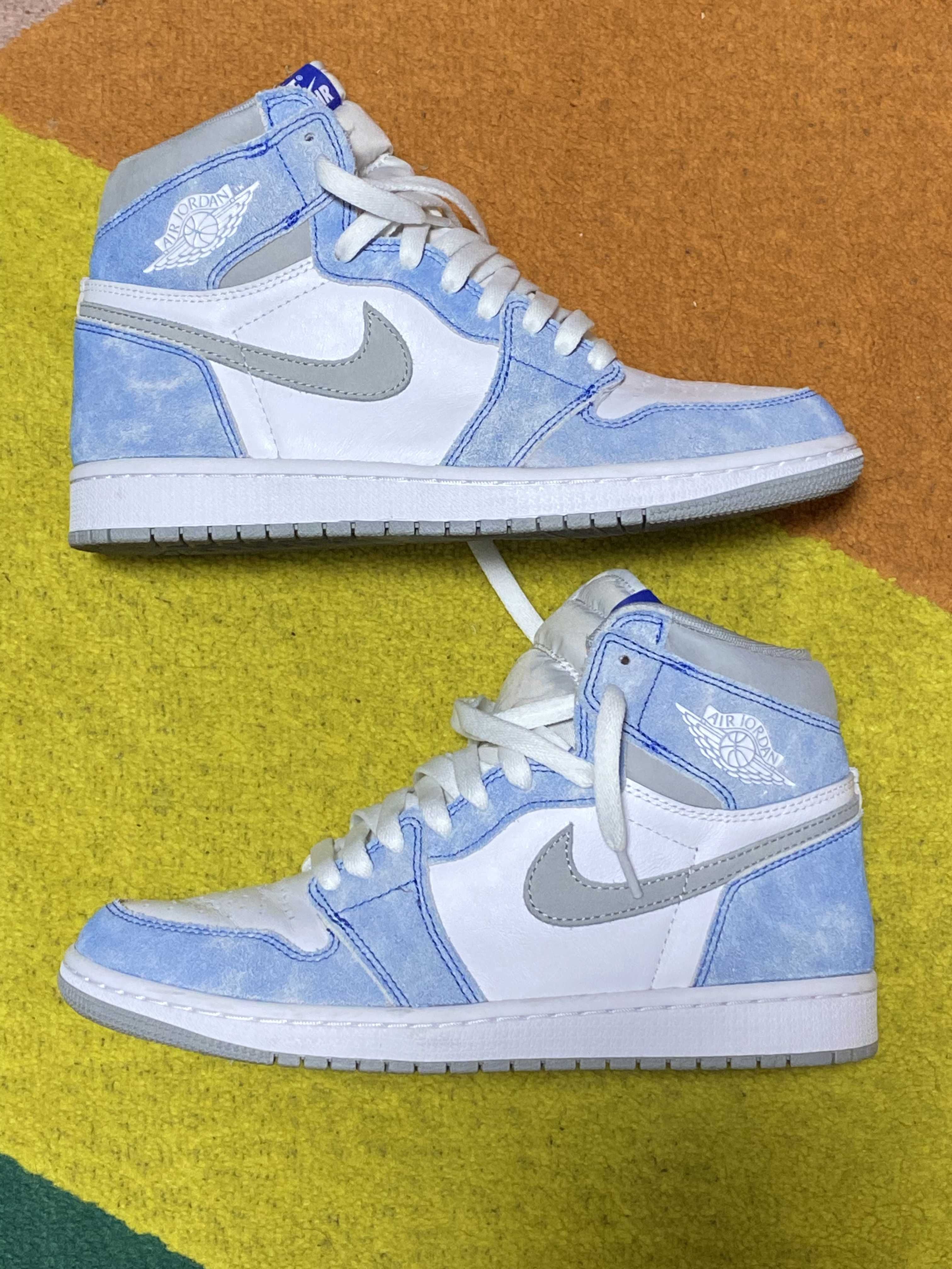 Nike Air Jordan 1 High OG "Hyper Royal"