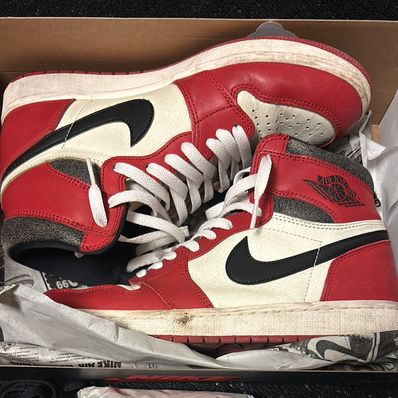 Nike Air Jordan 1 High OG "Lost & Found/Chicago"