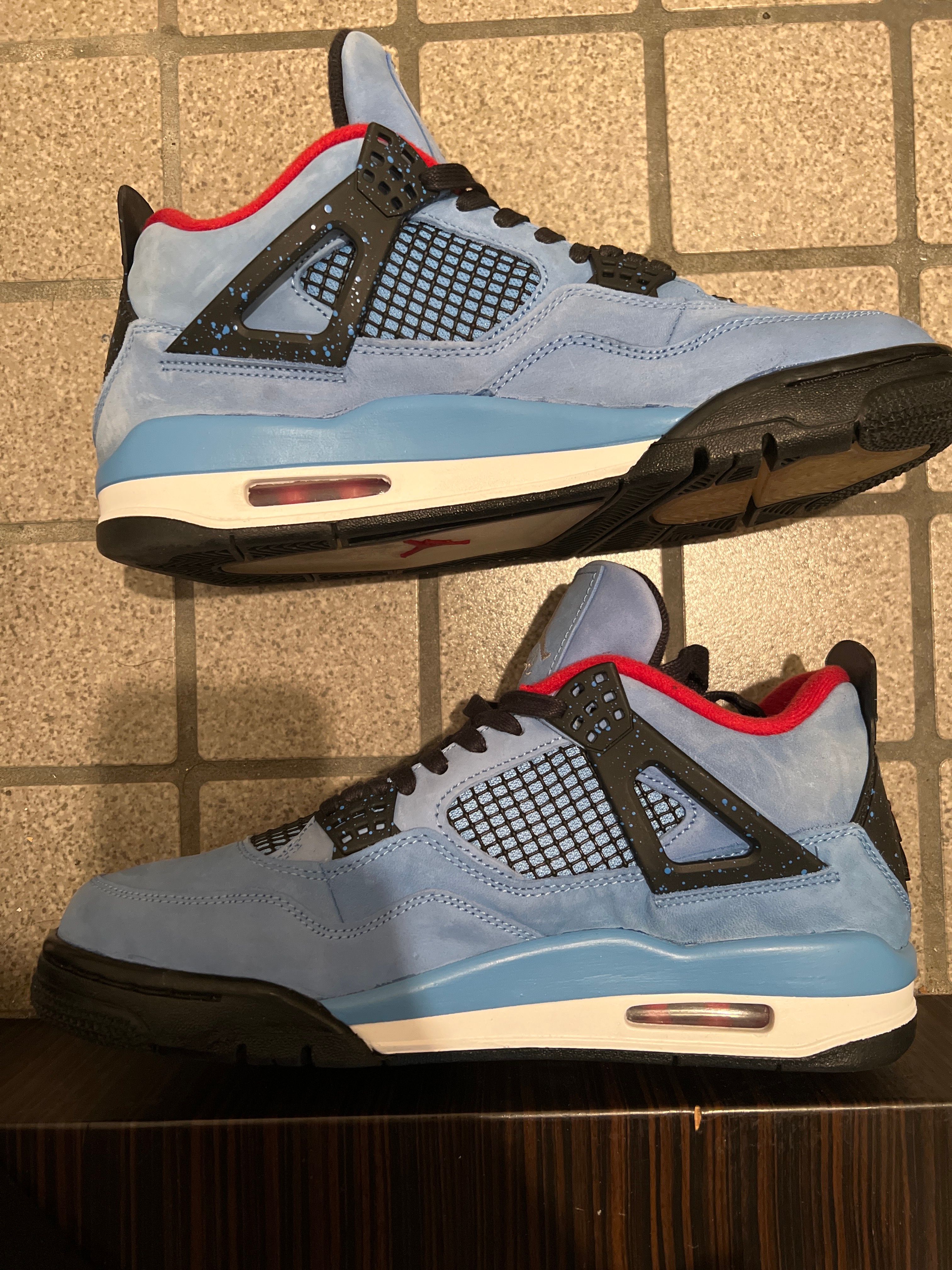 Travis Scott × Nike Air Jordan 4 Retro Cactus Jack "University Blue"