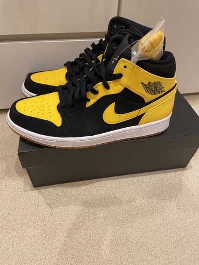 Nike Air Jordan 1 Retro Mid "New Love" (2017)