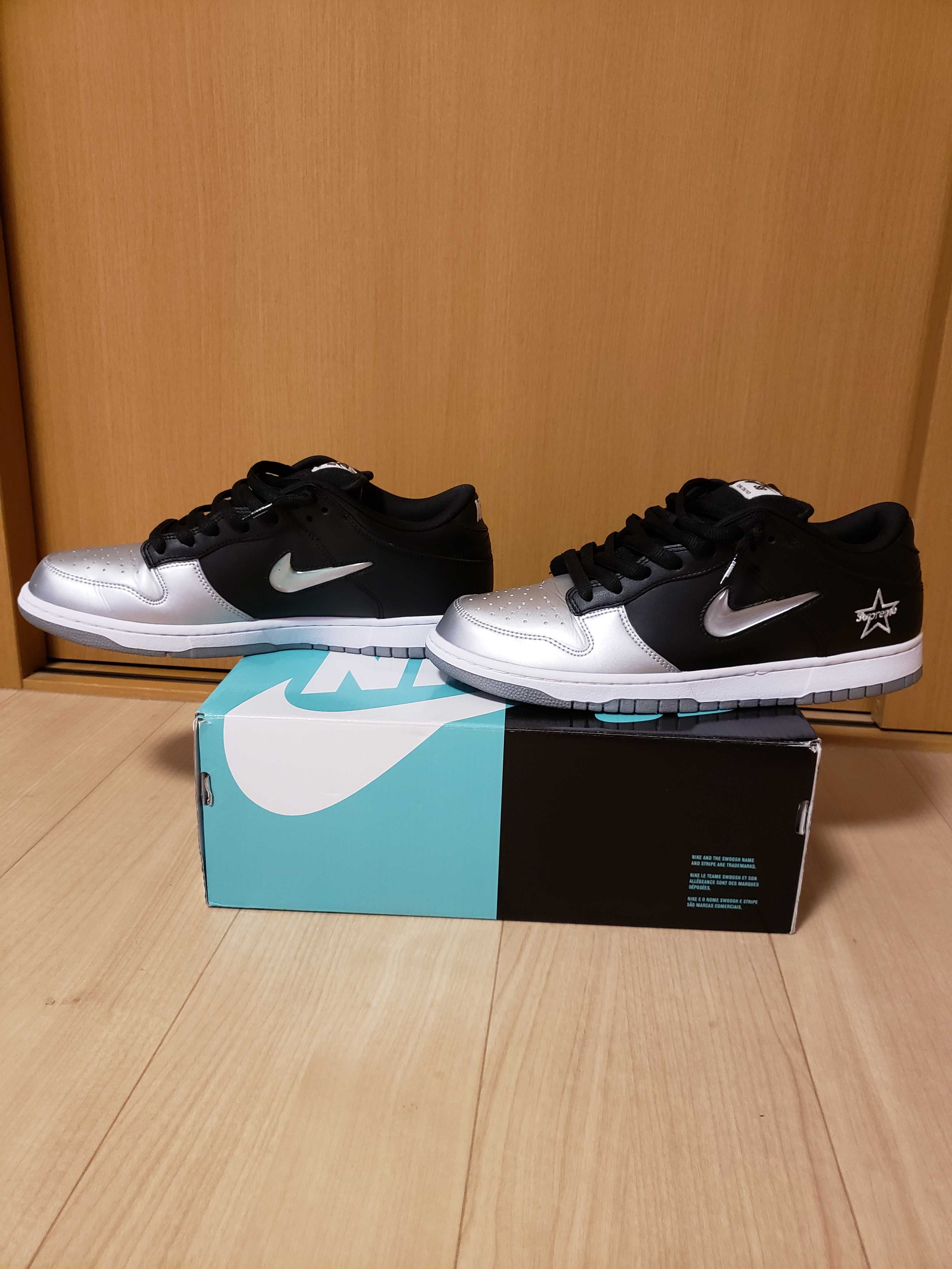 Supreme × Nike Dunk Low "Metallic Silver/Black"