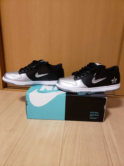 Supreme × Nike Dunk Low "Metallic Silver/Black"