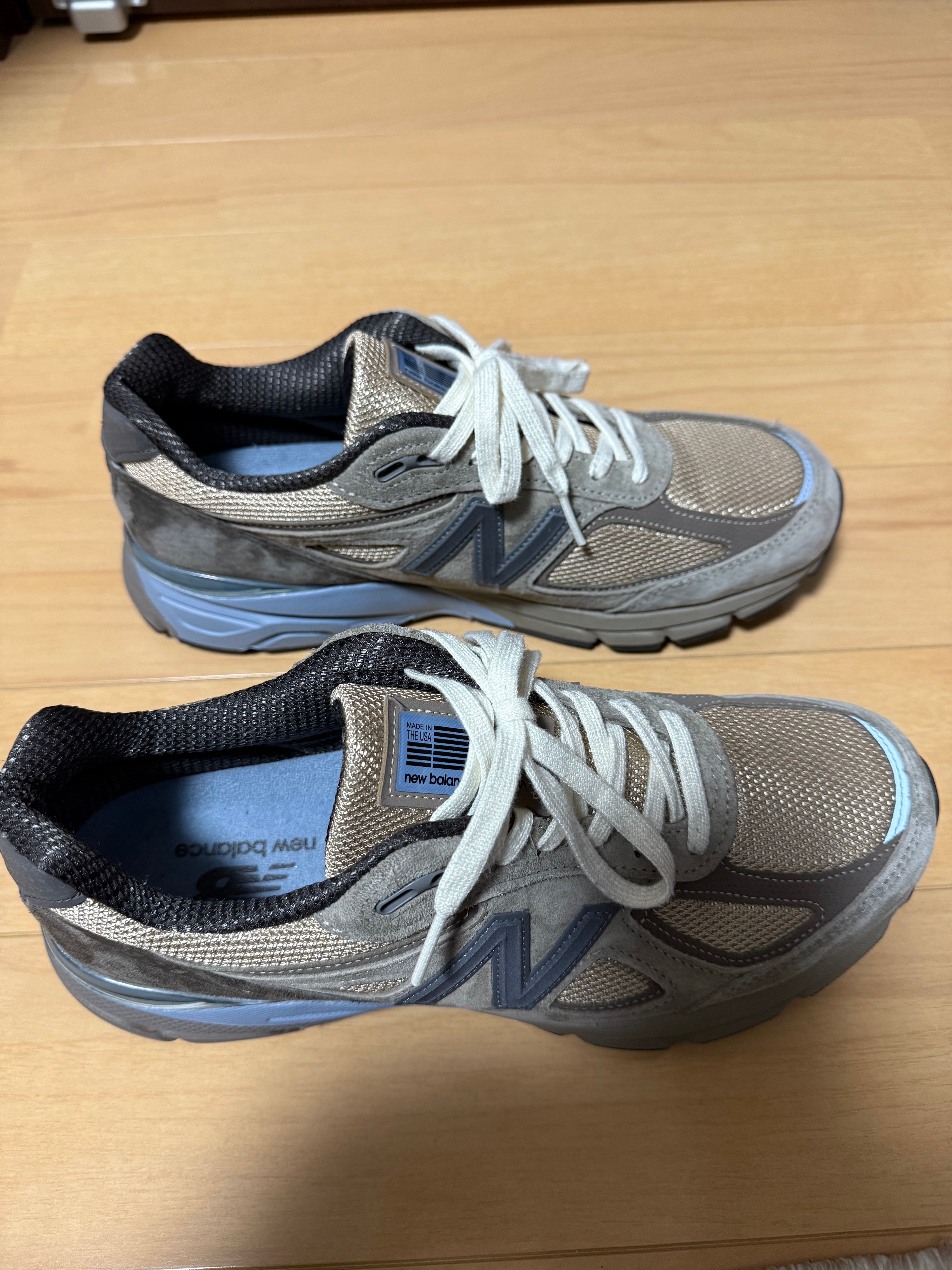 AURALEE × New Balance 990V4 "Taupe"