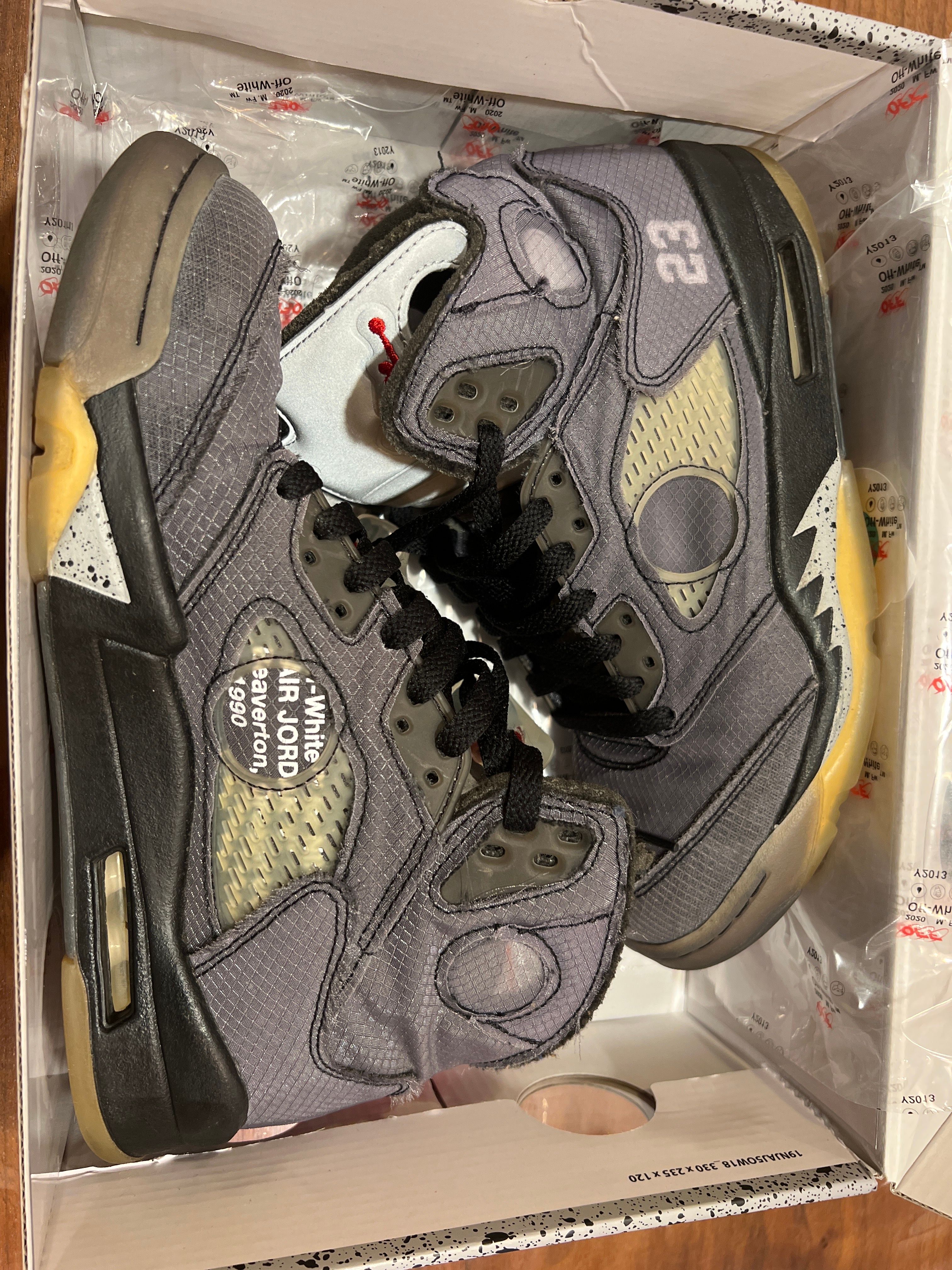 Off-White × Nike Air Jordan 5 "Black/Muslin/Fire Red"