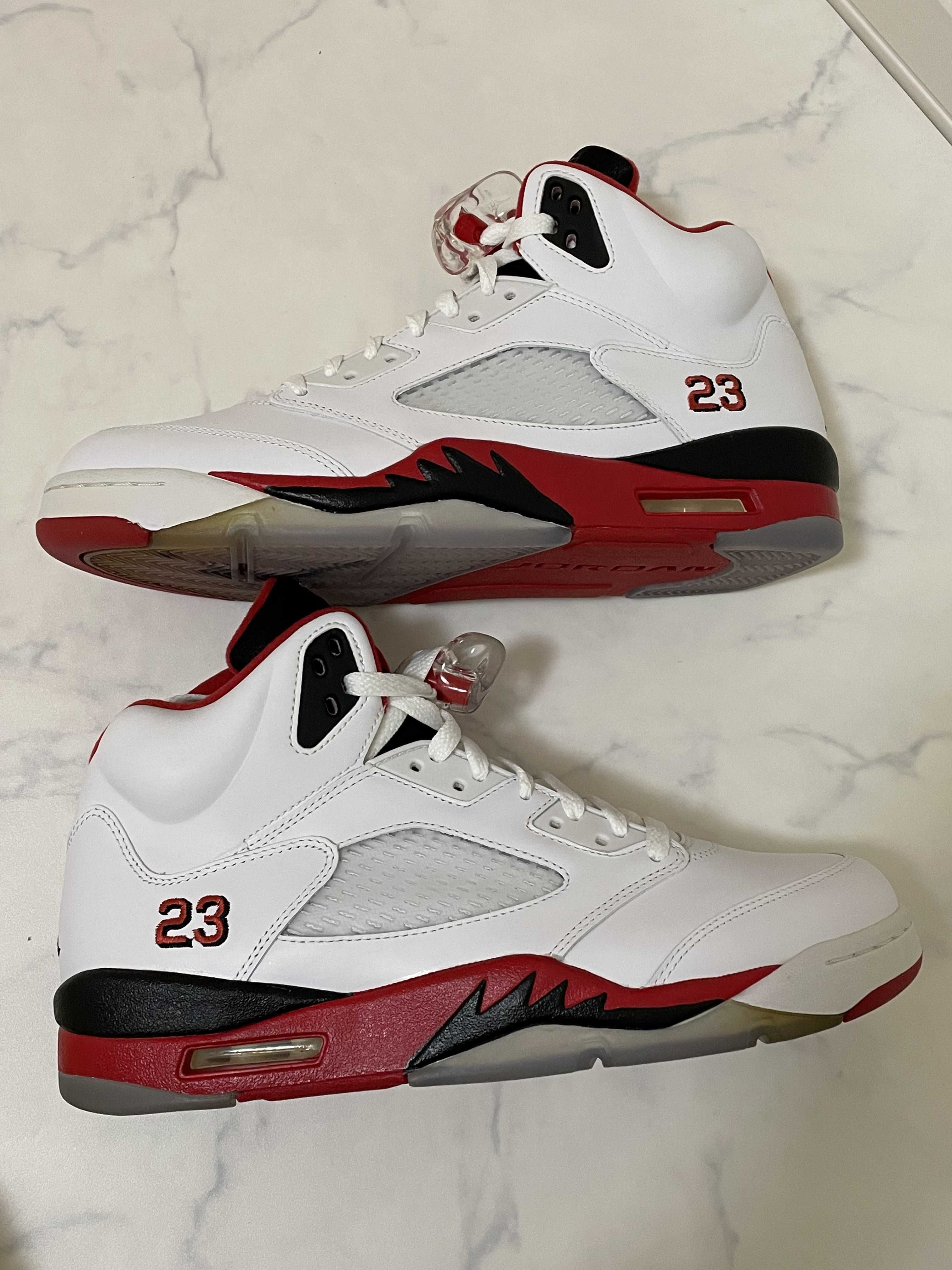 Nike Air Jordan 5 Retro "Fire Red/Black Tongue" (2013)