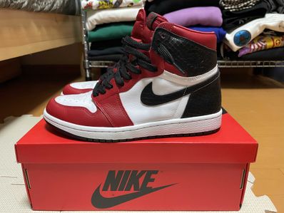 Nike Women's Air Jordan 1 High OG "Satin Red"