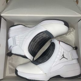 Nike Air Jordan 19 Retro Og Chrom 19 を買うならスニーカーダンク Nike Air Jordan 19 Retro Og Chrom 19 を買うならスニーカーダンク