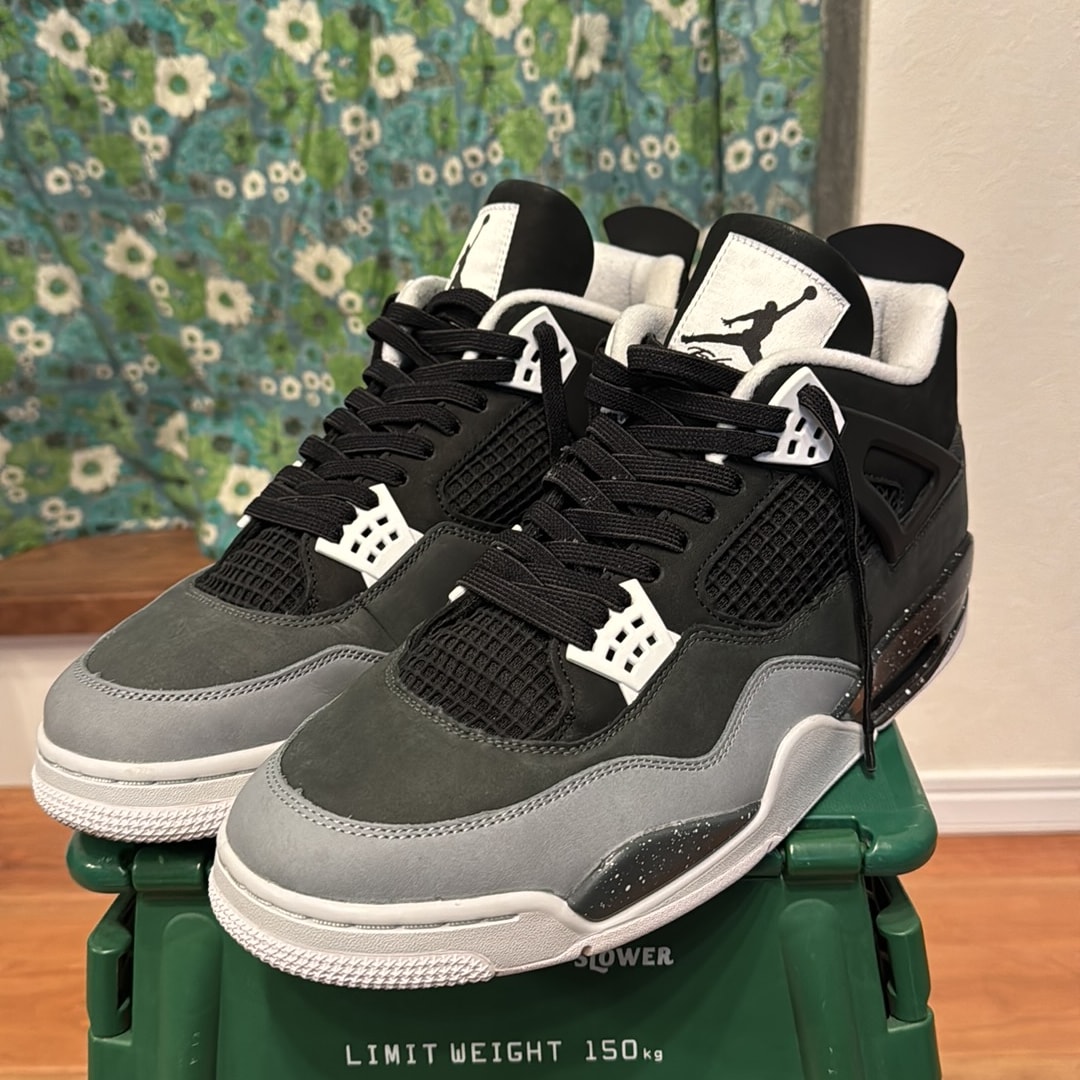 Nike Air Jordan 4 Retro "Fear"