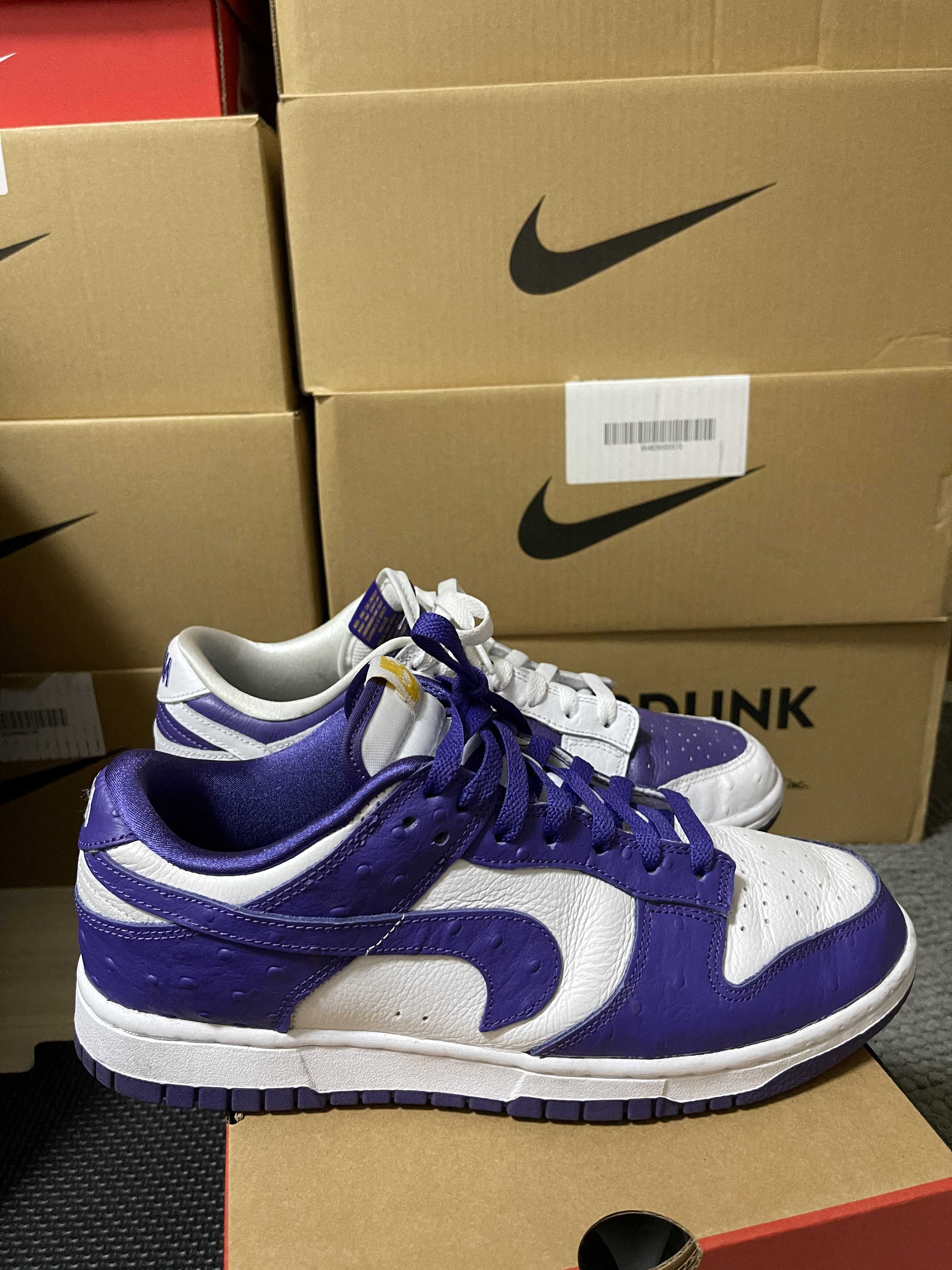 Nike Women's Dunk Low "Made You Look"