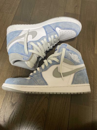 Nike Air Jordan 1 High OG "Hyper Royal"