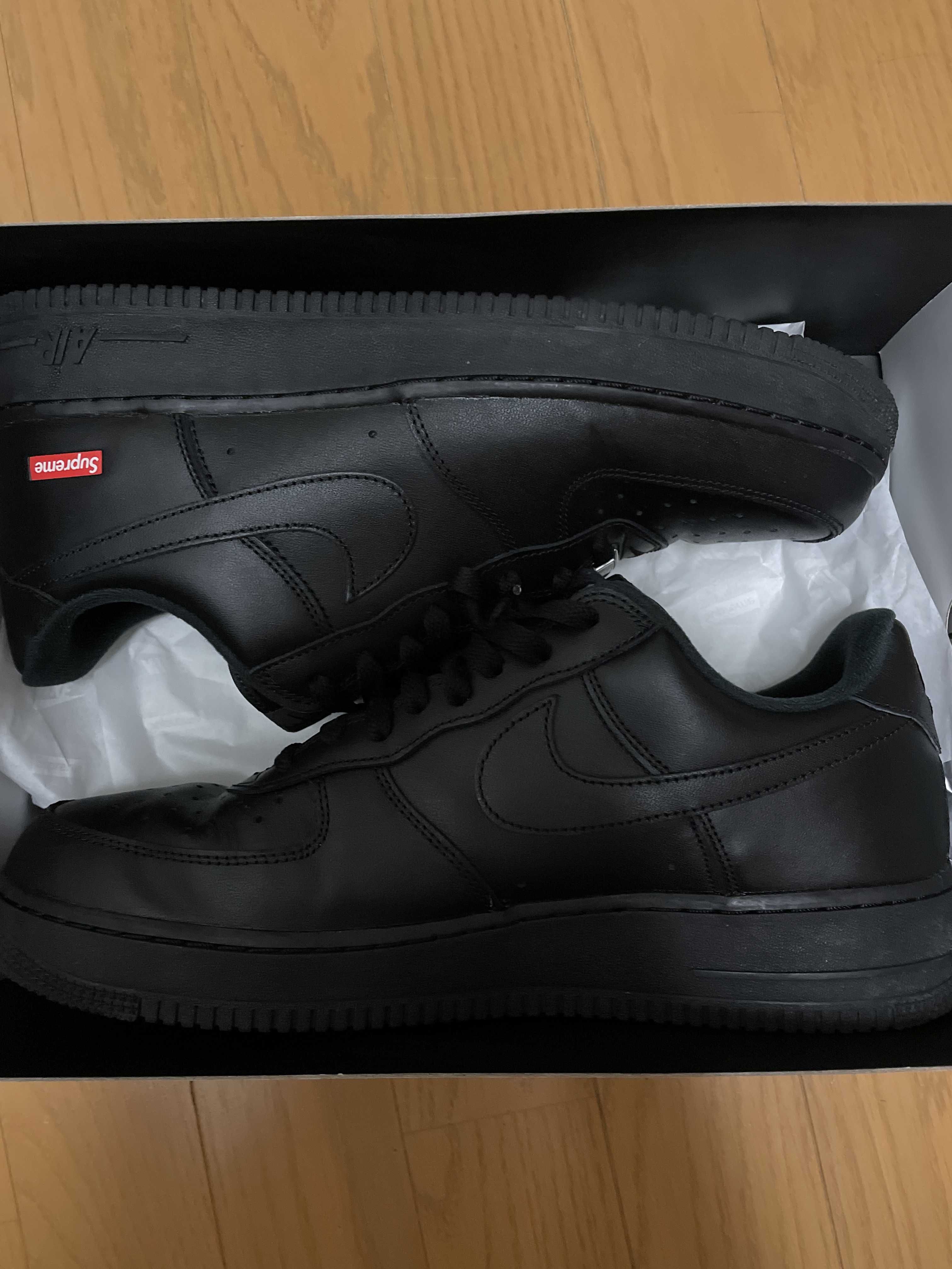 Supreme × Nike Air Force 1 Low "Black"