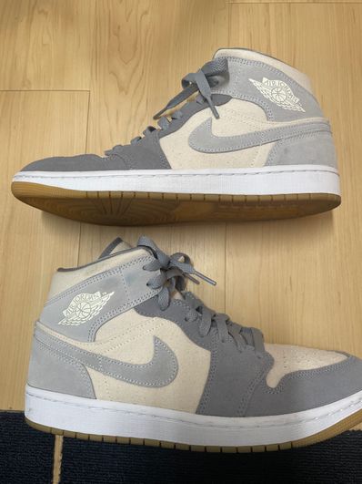 Nike Air Jordan 1 Mid SE "Coconut Milk/Particle Grey"