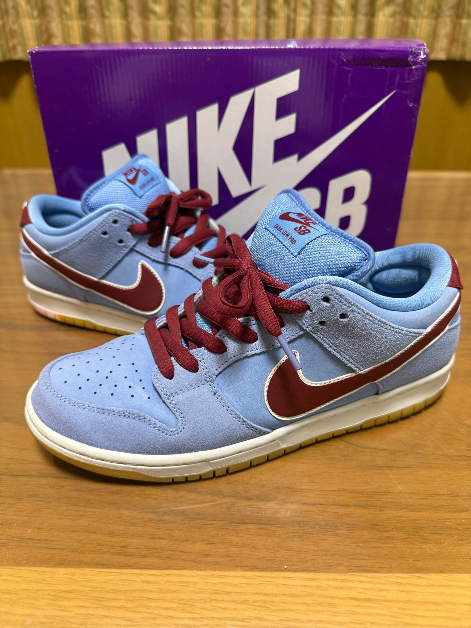 Nike SB Dunk Low Pro "Philadelphia Phillies/Valor Blue and Team Maroon"