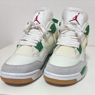 Nike SB × Air Jordan 4 Retro SP "Pine Green"