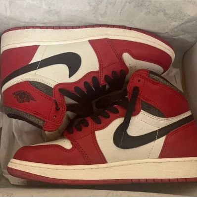 Nike GS Air Jordan 1 High OG "Lost & Found/Chicago"