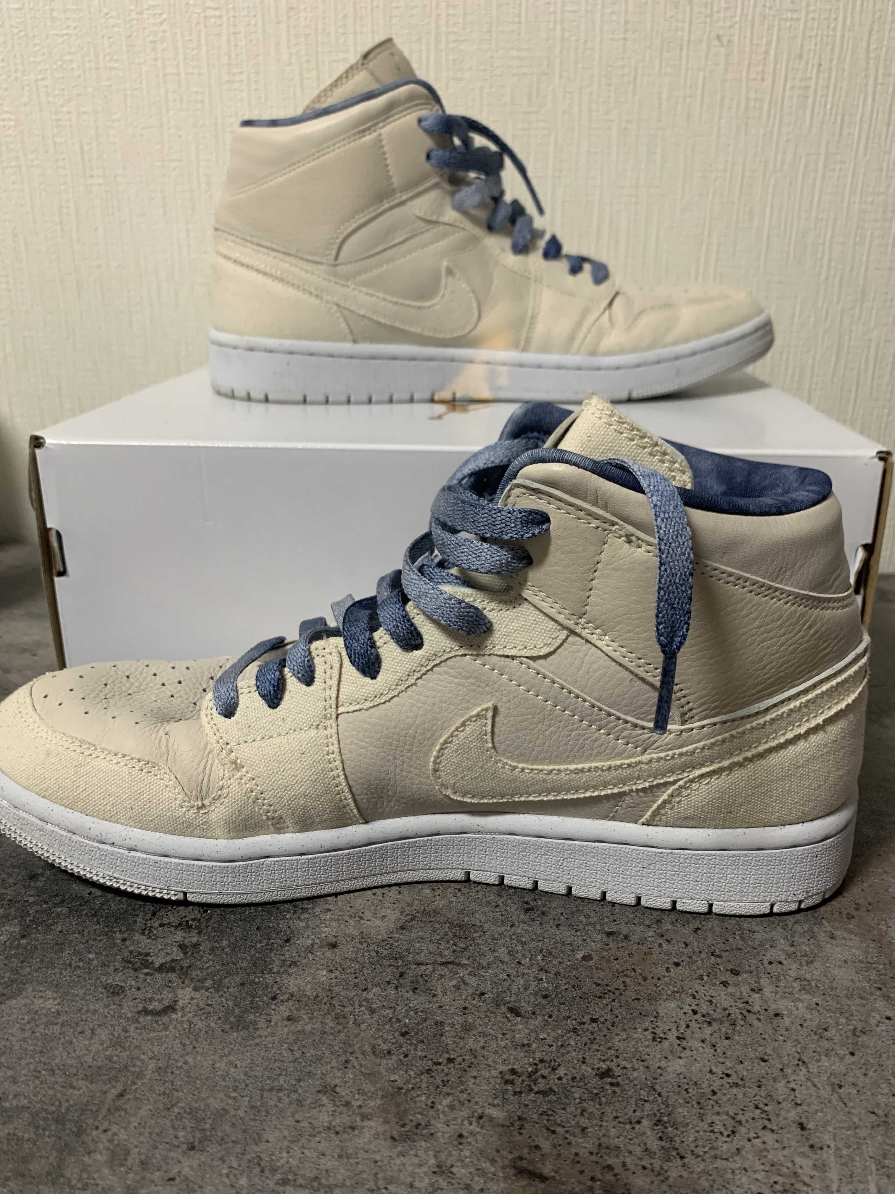 Nike Women's Air Jordan 1 Mid "Sanddrift/Indigo"