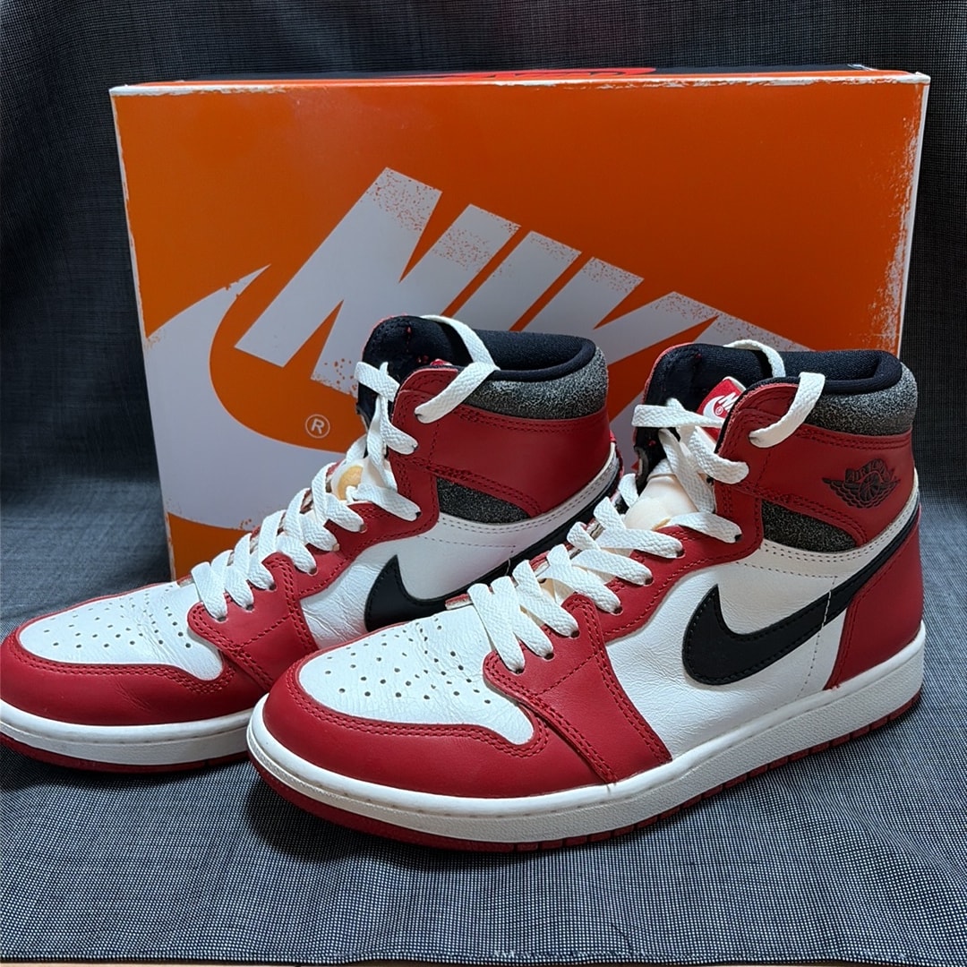 Nike Air Jordan 1 High OG "Lost & Found/Chicago"