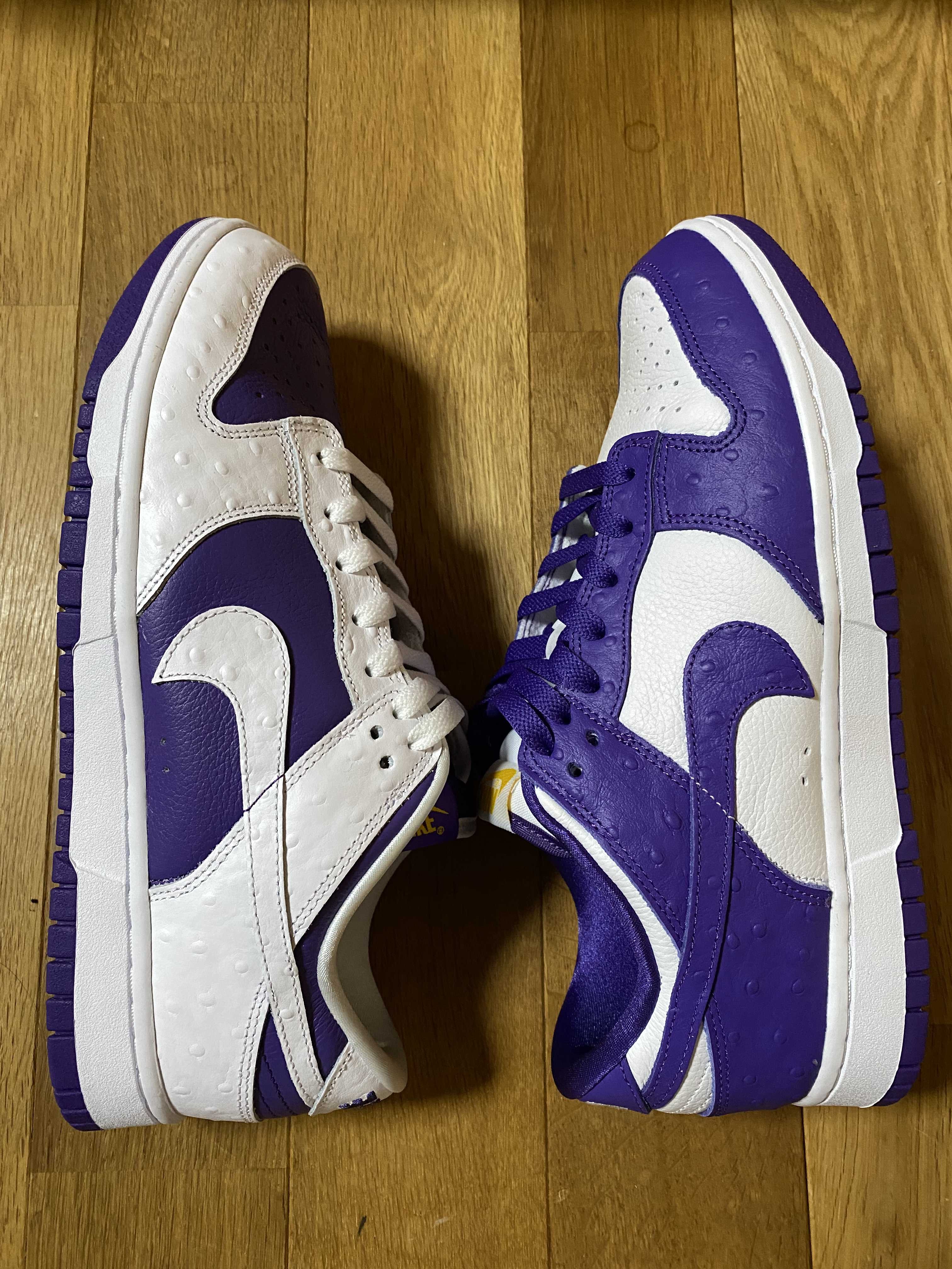 Nike Women's Dunk Low "Made You Look"