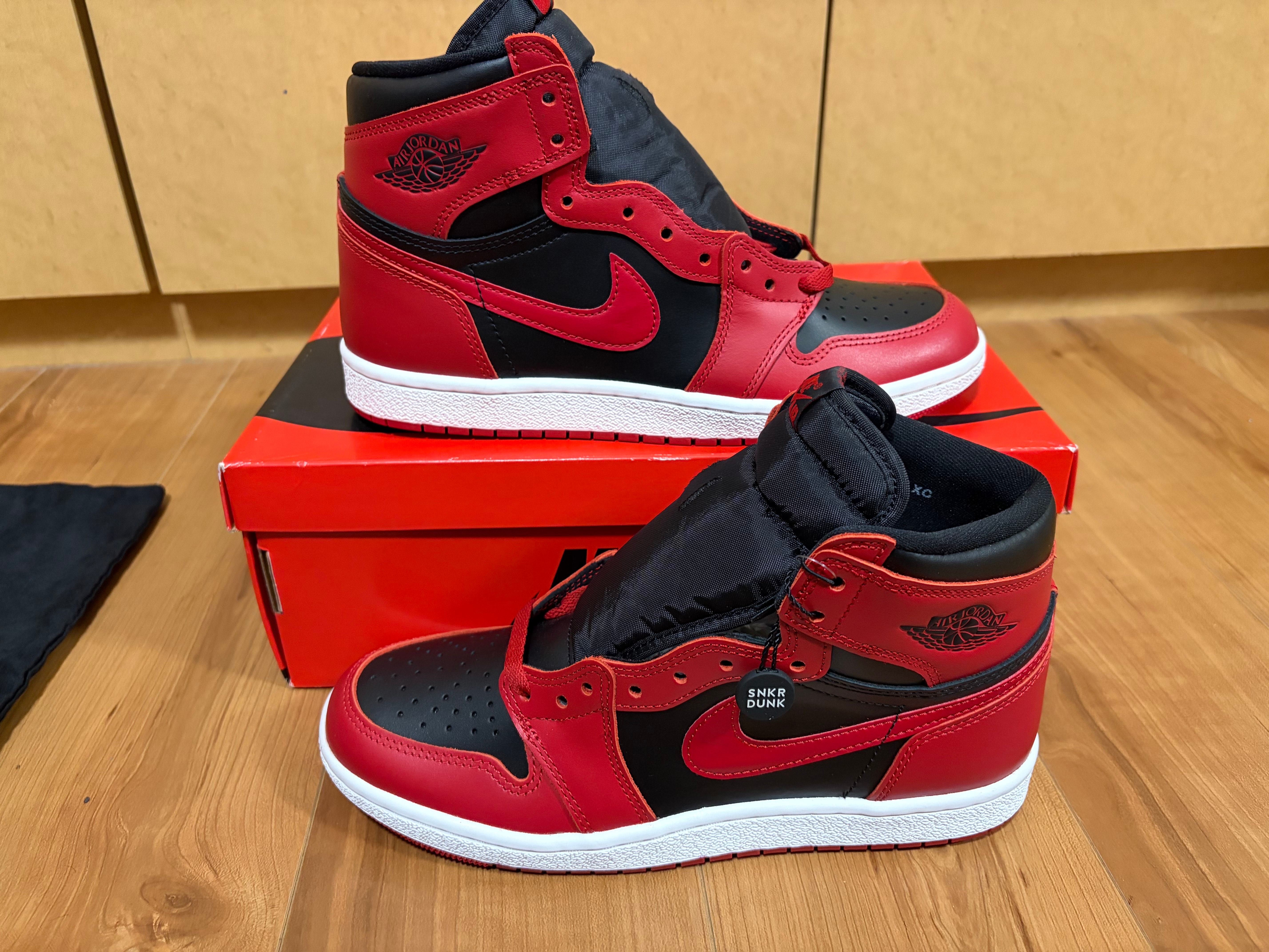 Nike Air Jordan 1 High ’85 "Varsity Red"