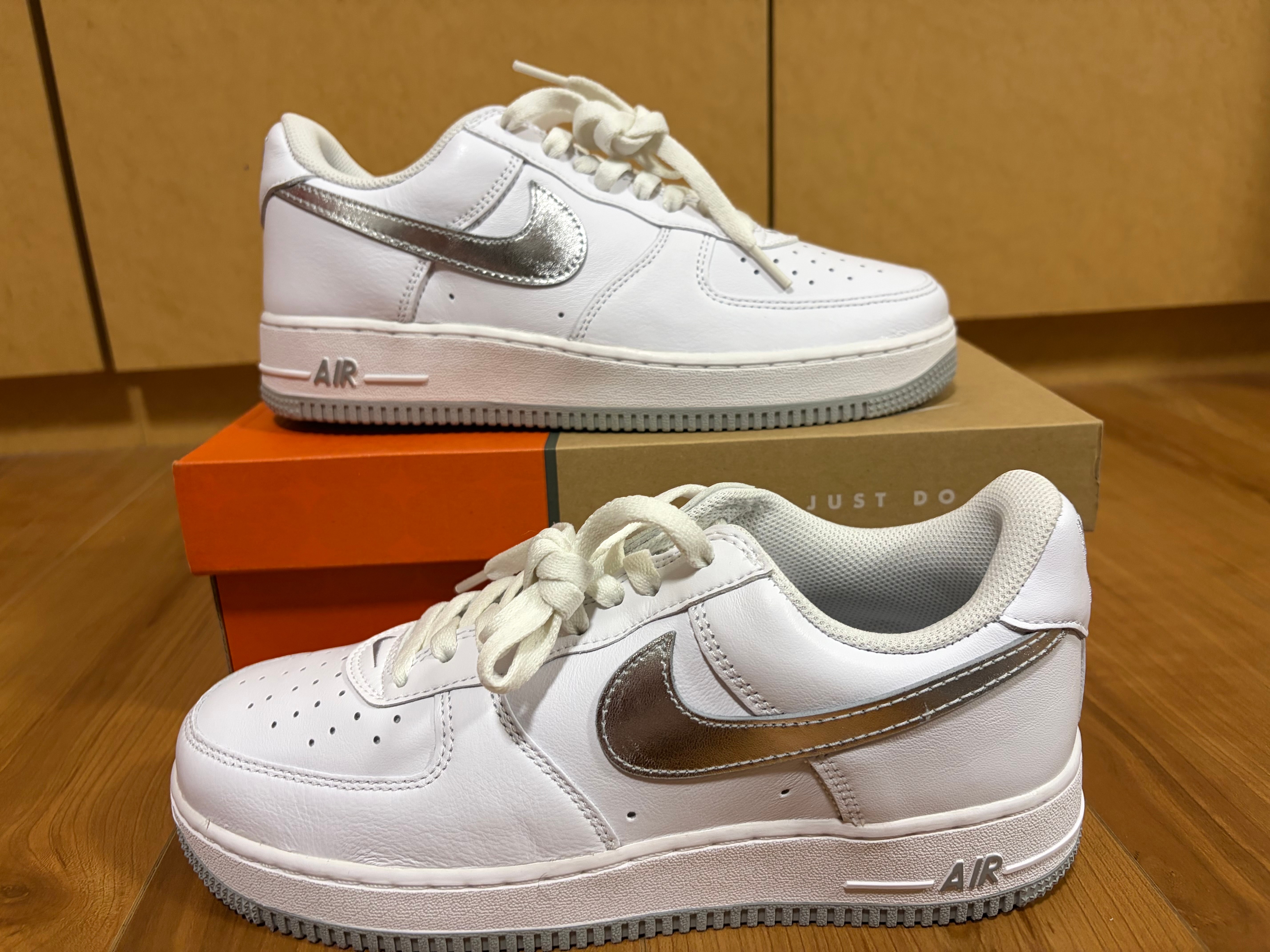 Nike Air Force 1 Low Color of the Month "Silver Swooshes"