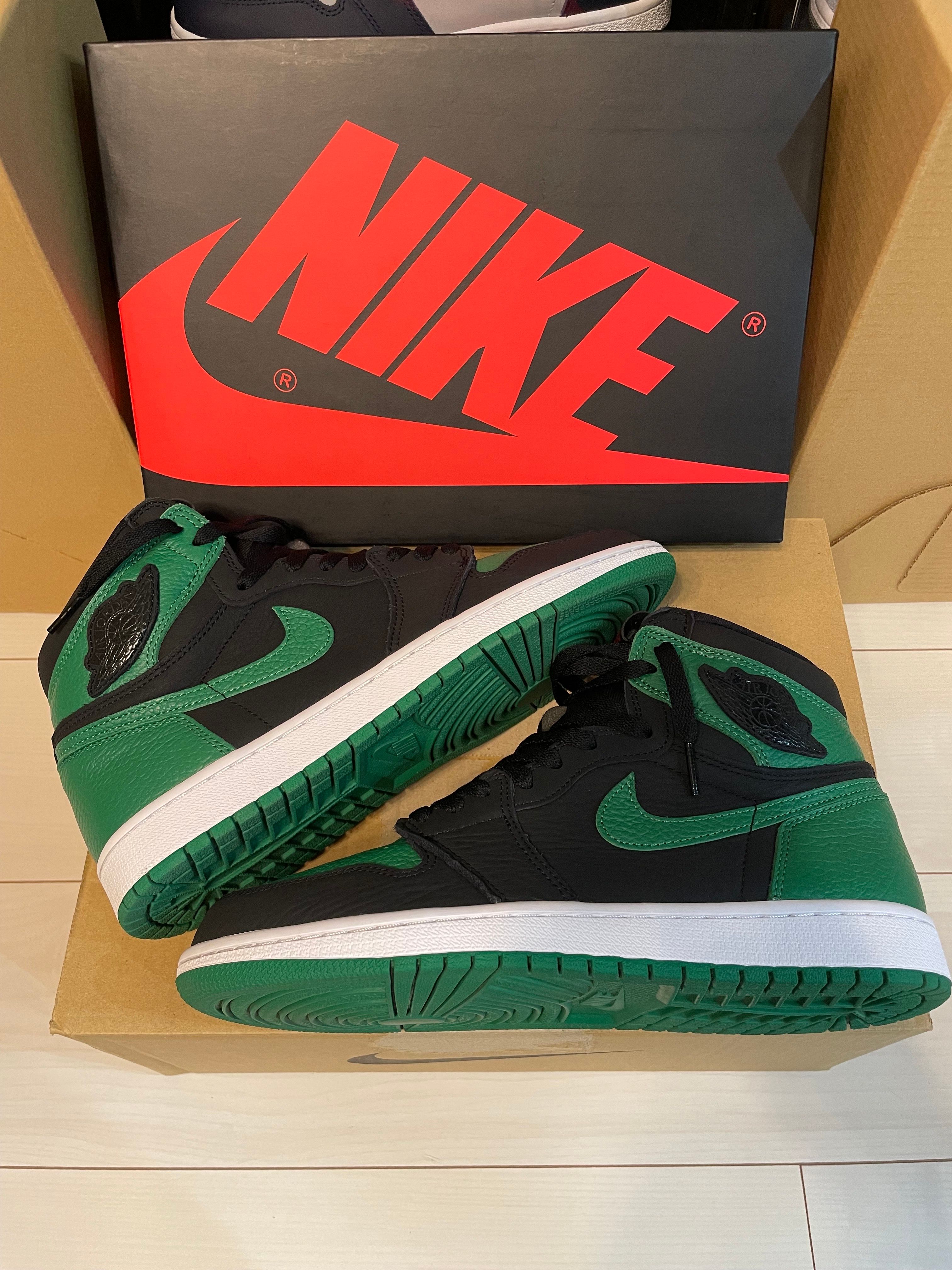 Nike Air Jordan 1 Retro High OG "Black/Pine Green" (2020)
