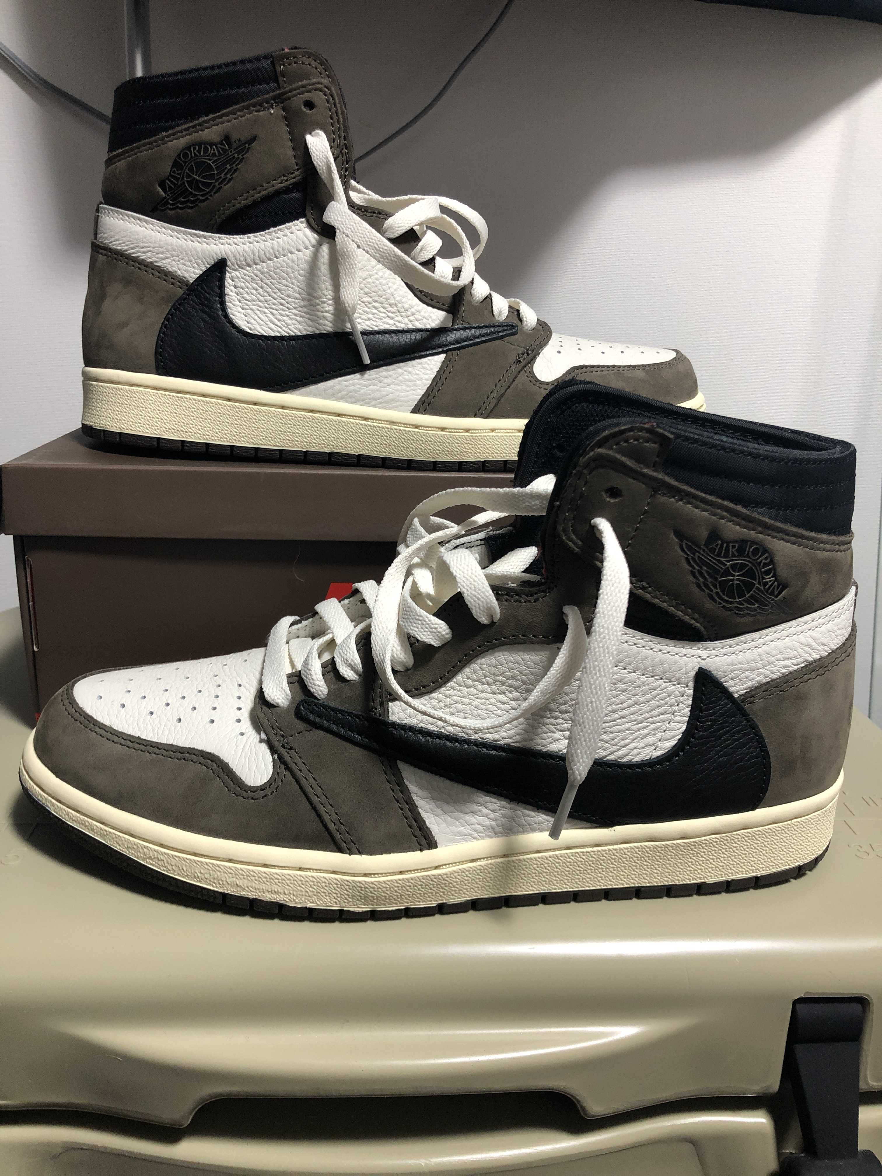 Travis Scott × Nike Air Jordan 1 Retro High OG TS SP "Sail/Dark Mocha"
