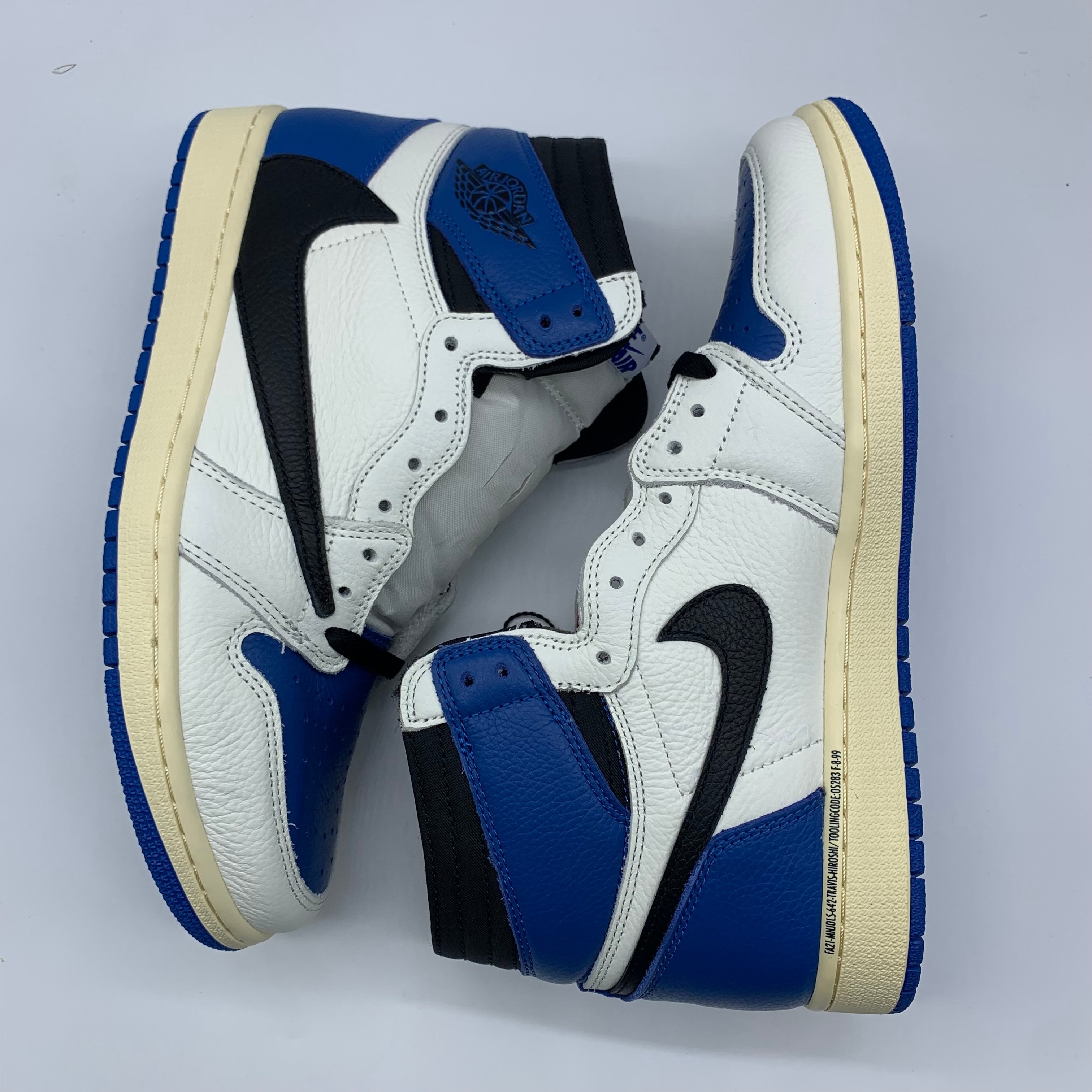 Travis Scott × fragment design × Nike Air Jordan 1 Retro High OG SP "Military Blue"