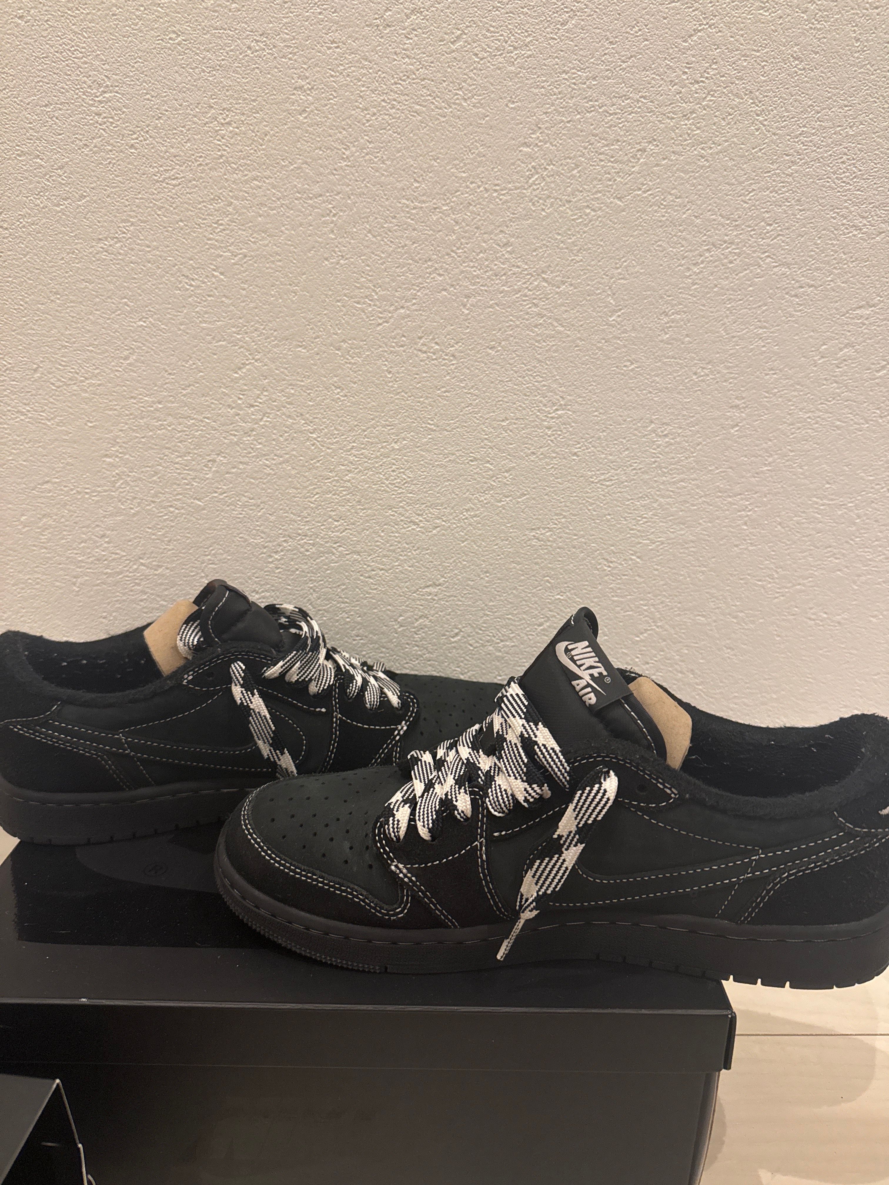 Travis Scott × Nike Air Jordan 1 Low OG SP "Black Phantom"